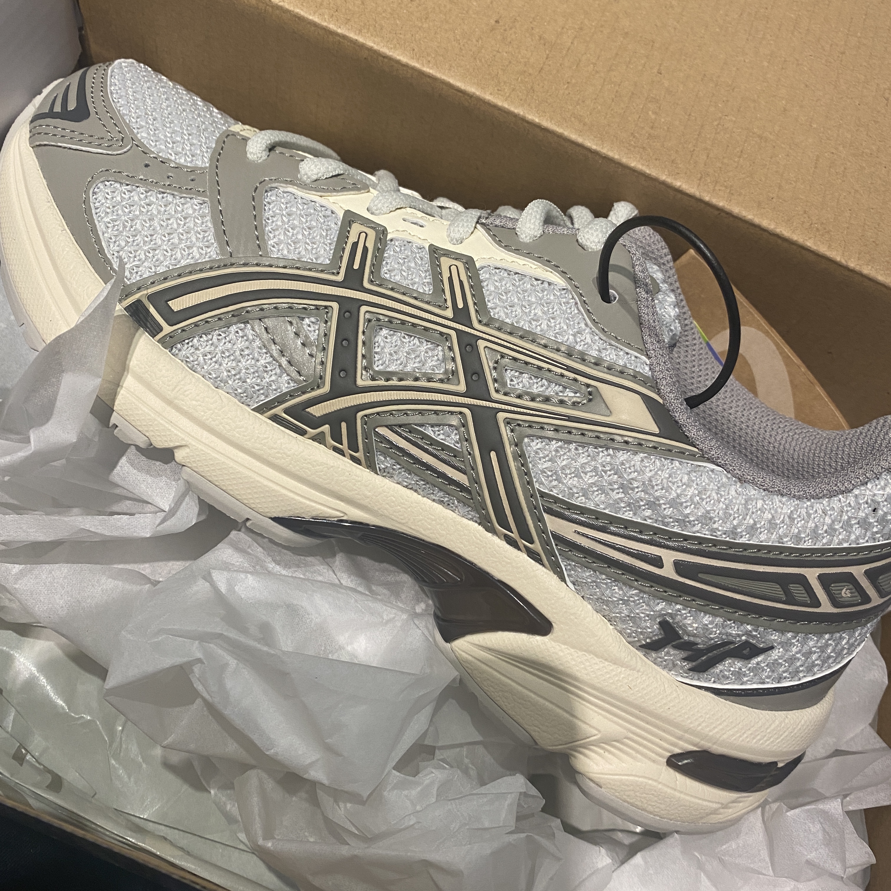 Asics x I4P Gel-1130 Glacier Grey Mink 착용 스타일