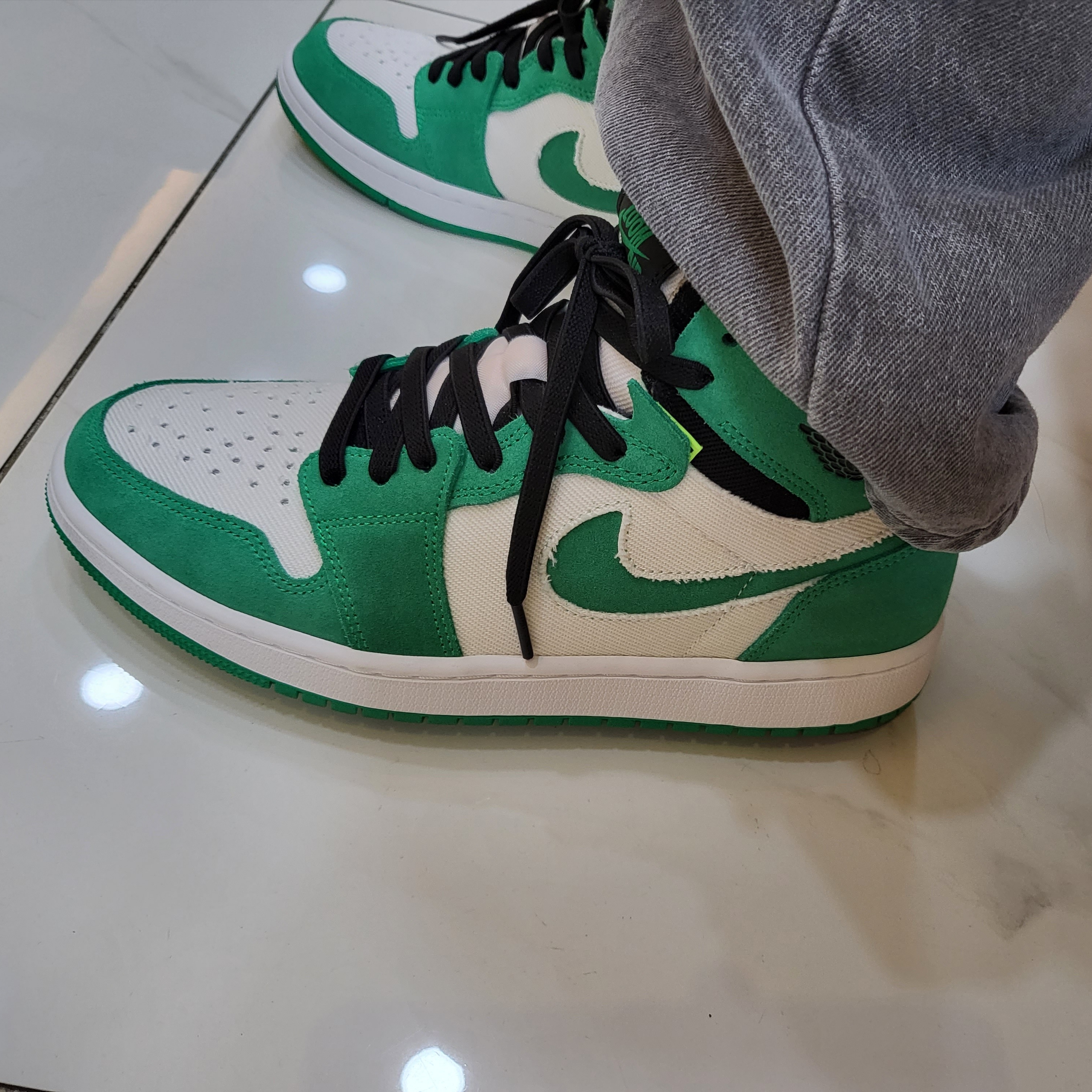 Jordan 1 Zoom Air CMFT Stadium Green 착용 스타일 - 1