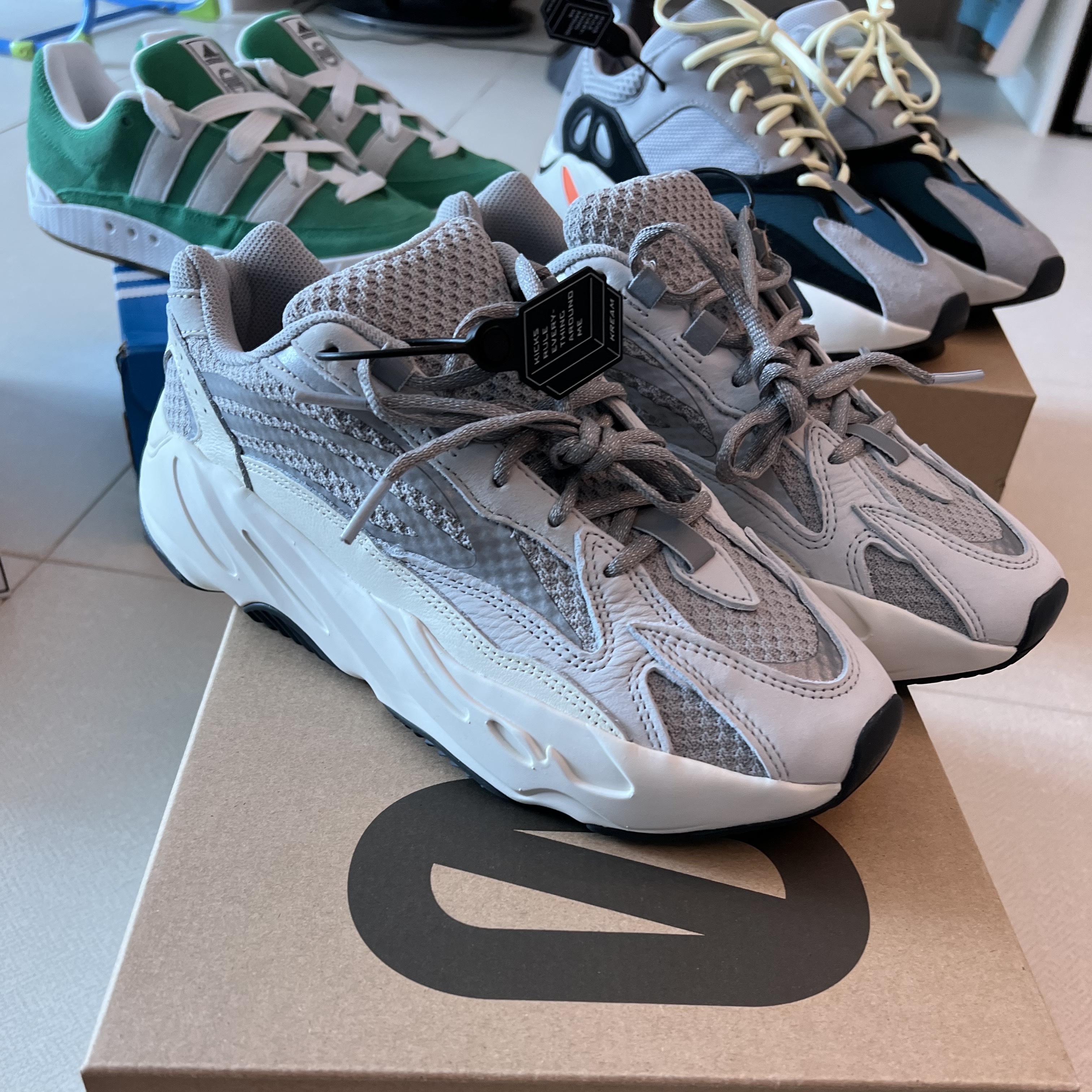 Nike x Peaceminusone Kwondo1 White, Adidas Adimatic Green 착용 스타일 - 5