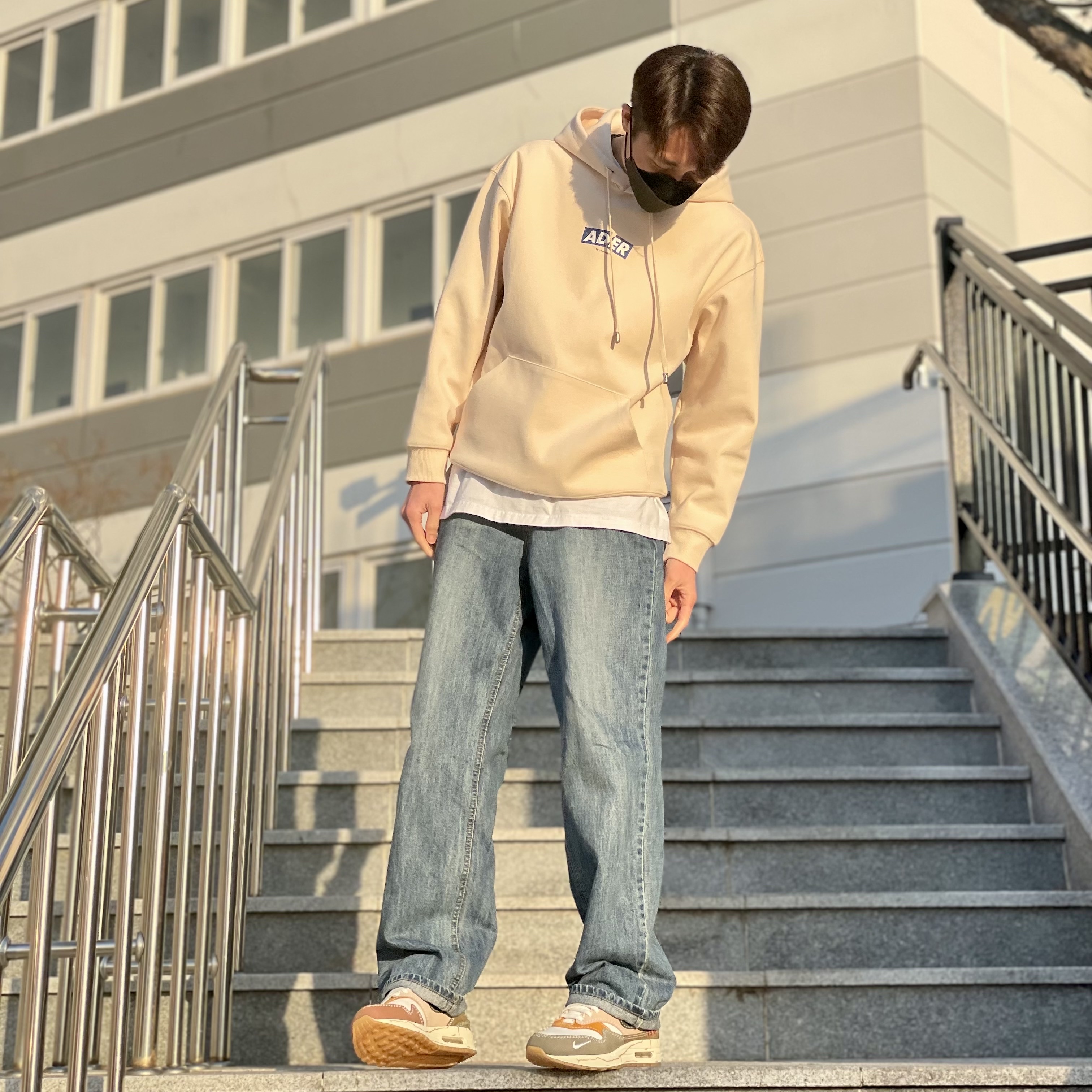 (W) Nike Air Max 1 Premium Wabisabi 착용 스타일