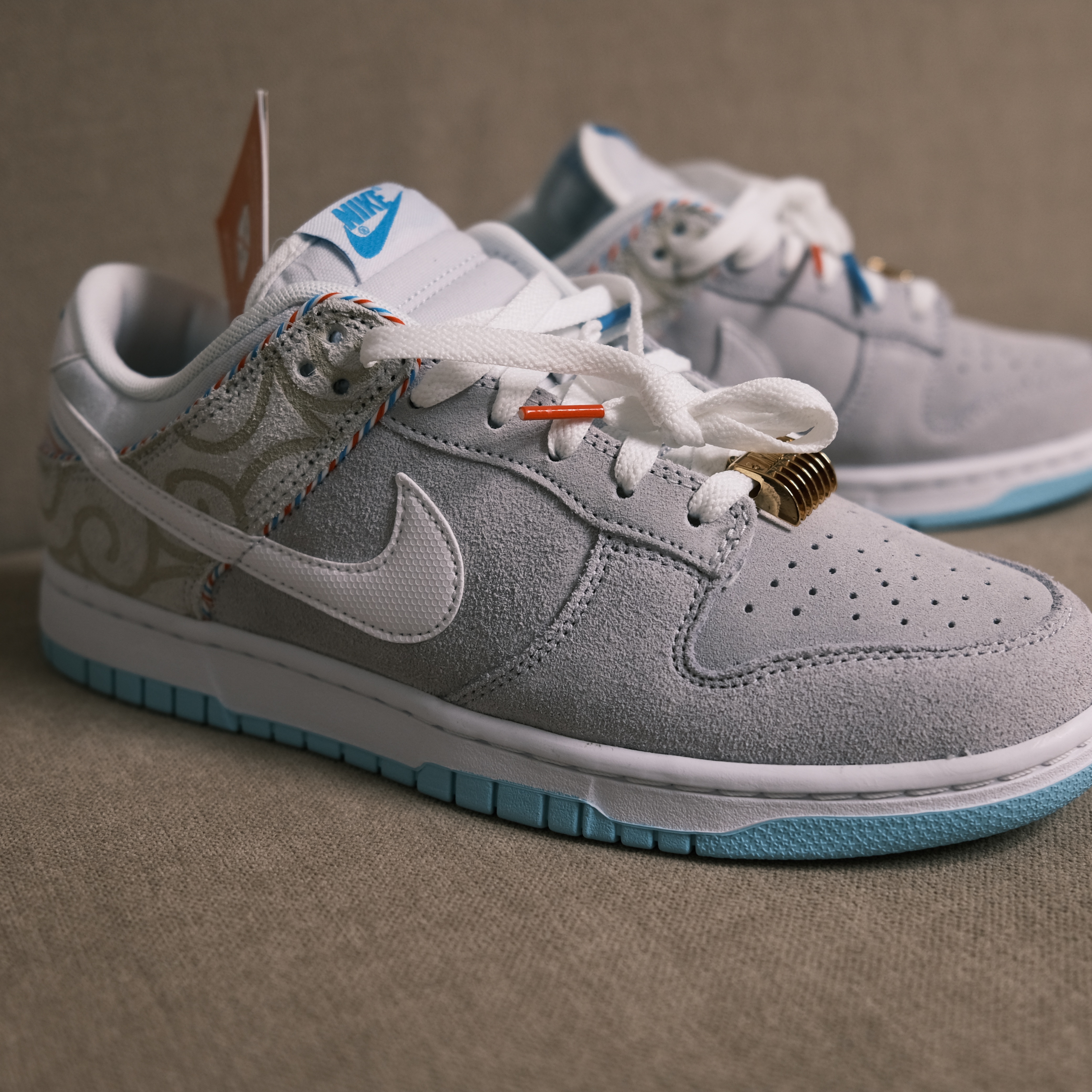Nike Dunk Low Retro SE Barber Shop Grey 착용 스타일 - 4