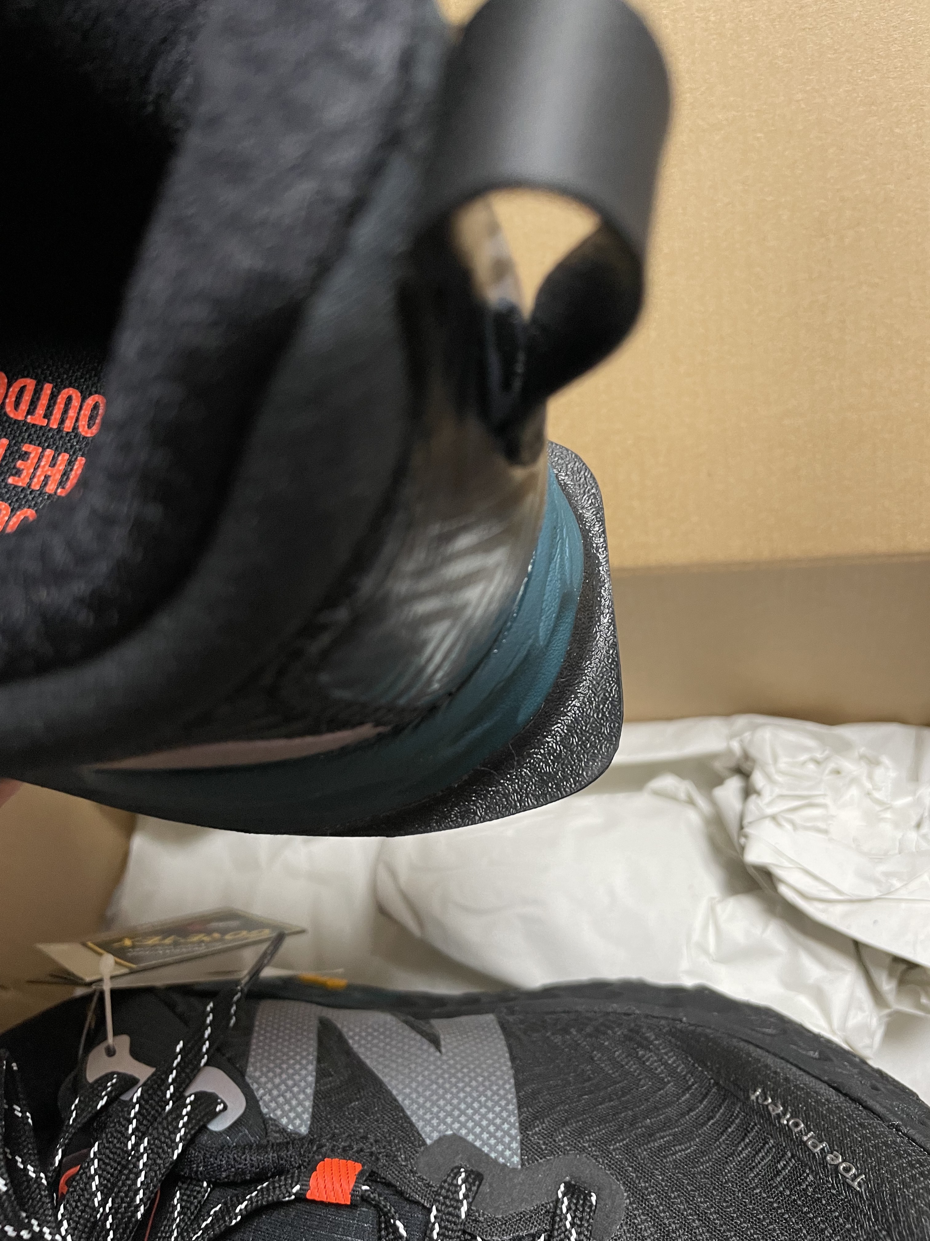 New Balance Fresh Foam Hierro v6 Trail GTX Black Mountain Teal - 2E Wide 착용 스타일 - 5