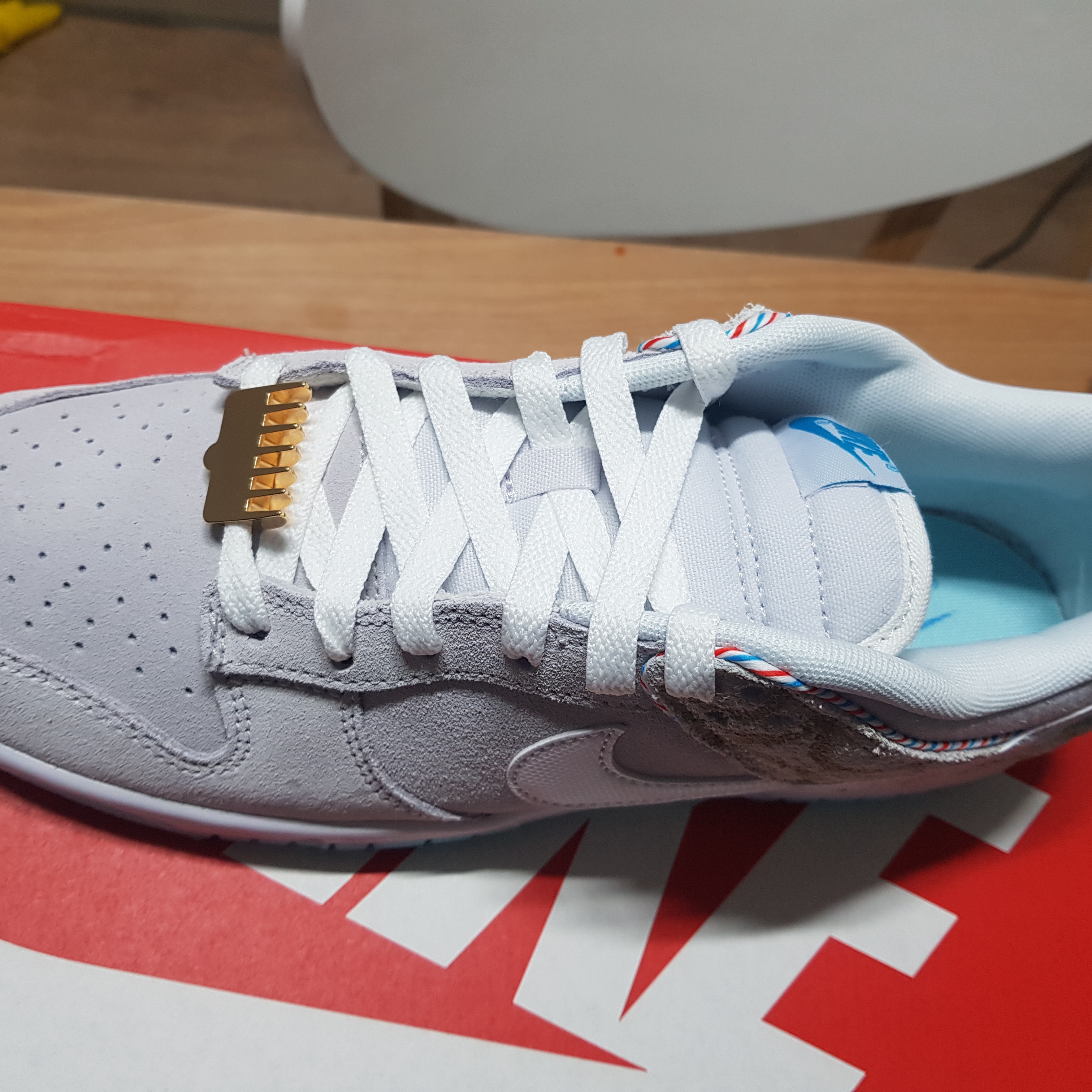 Nike Dunk Low Retro SE Barber Shop Grey 착용 스타일 - 3