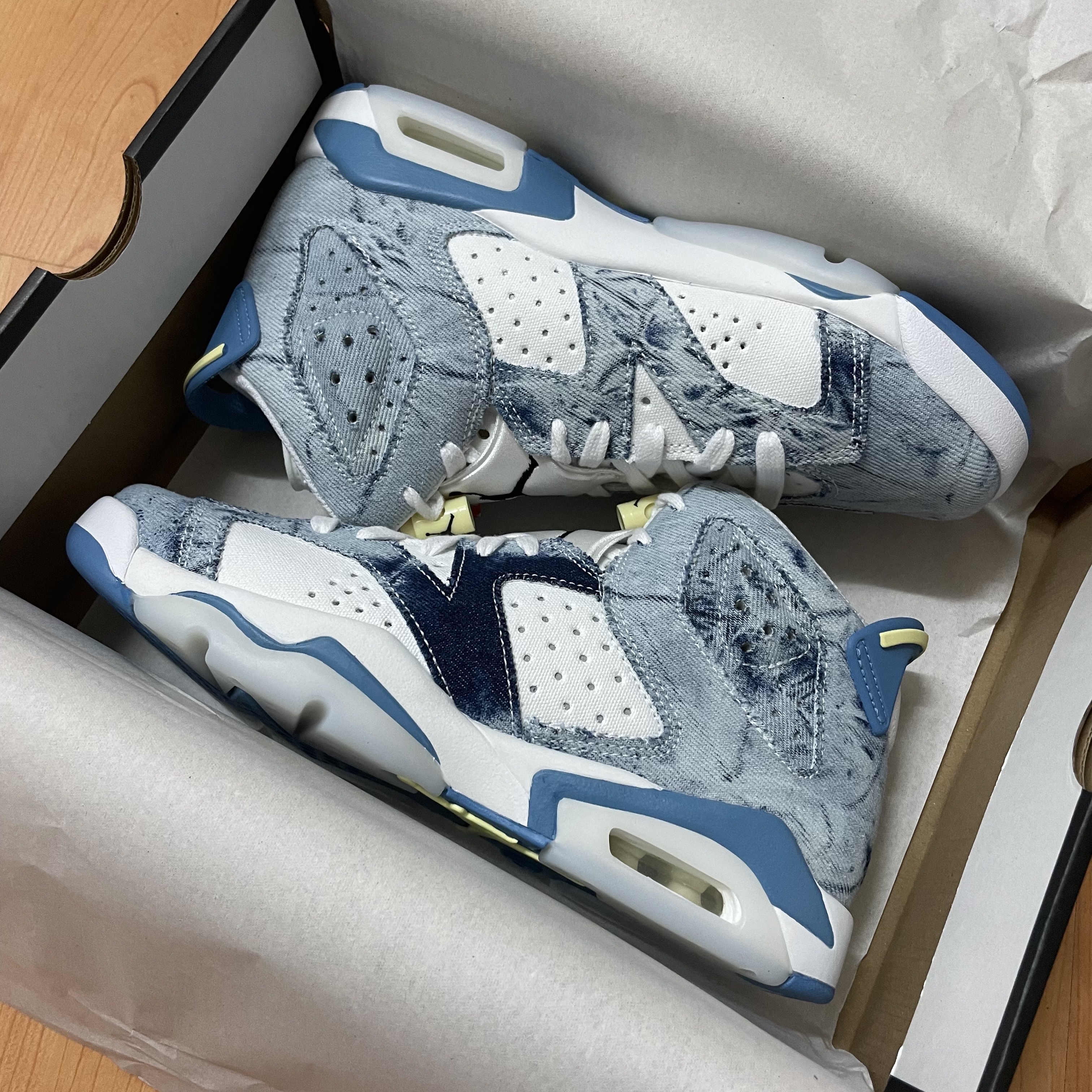 (GS) Jordan 6 Retro Washed Denim 착용 스타일 - 1