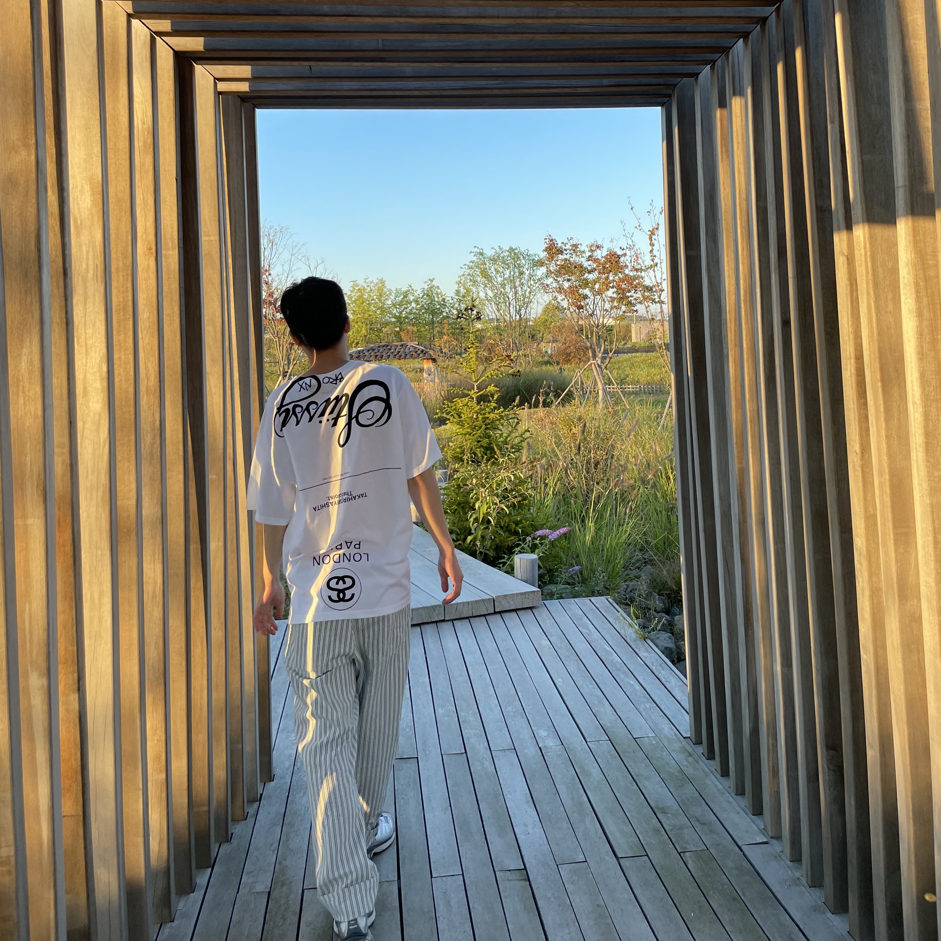 Stussy x Takahiromiyashita The Soloist 40 WT T-Shirt, Salomon XT-4 ADV Silver Metallic X 착용 스타일