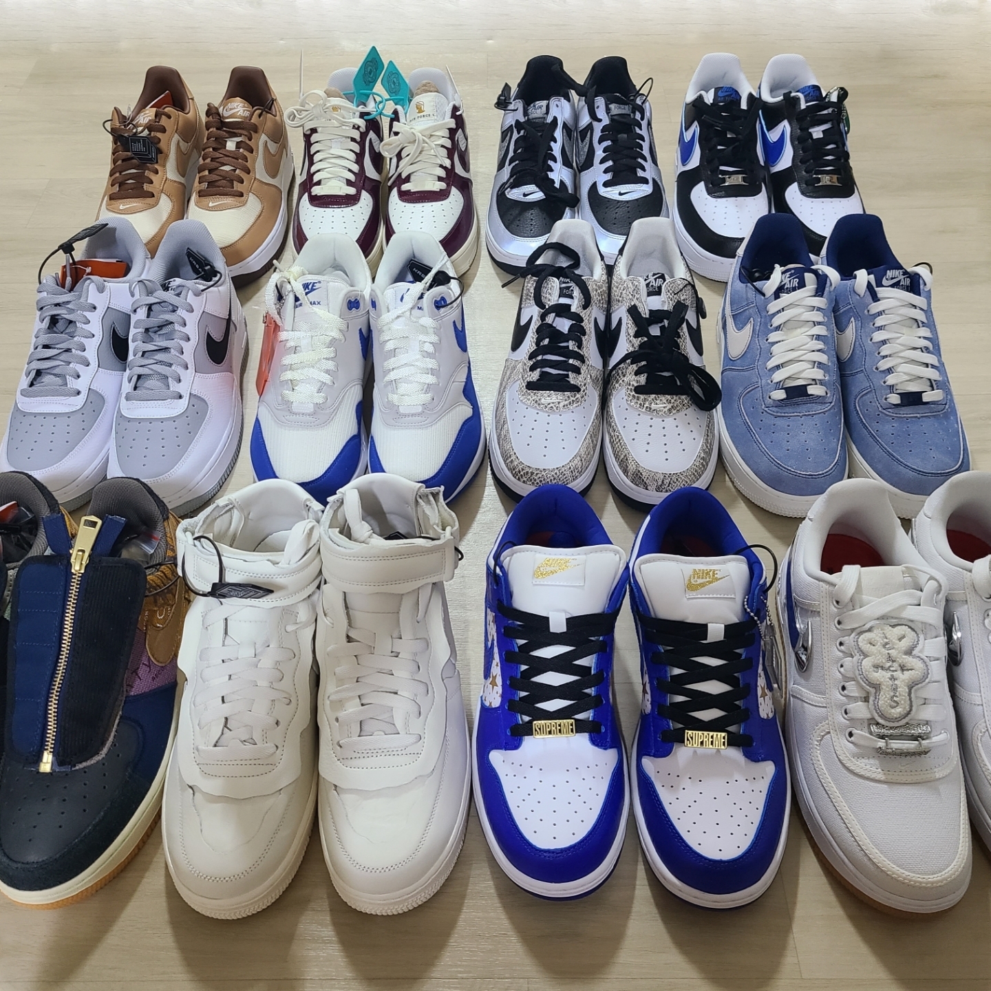 Nike x Travis Scott Air Force 1 Low White, Nike x Supreme SB Dunk Low Hyper Blue 착용 스타일 - 1