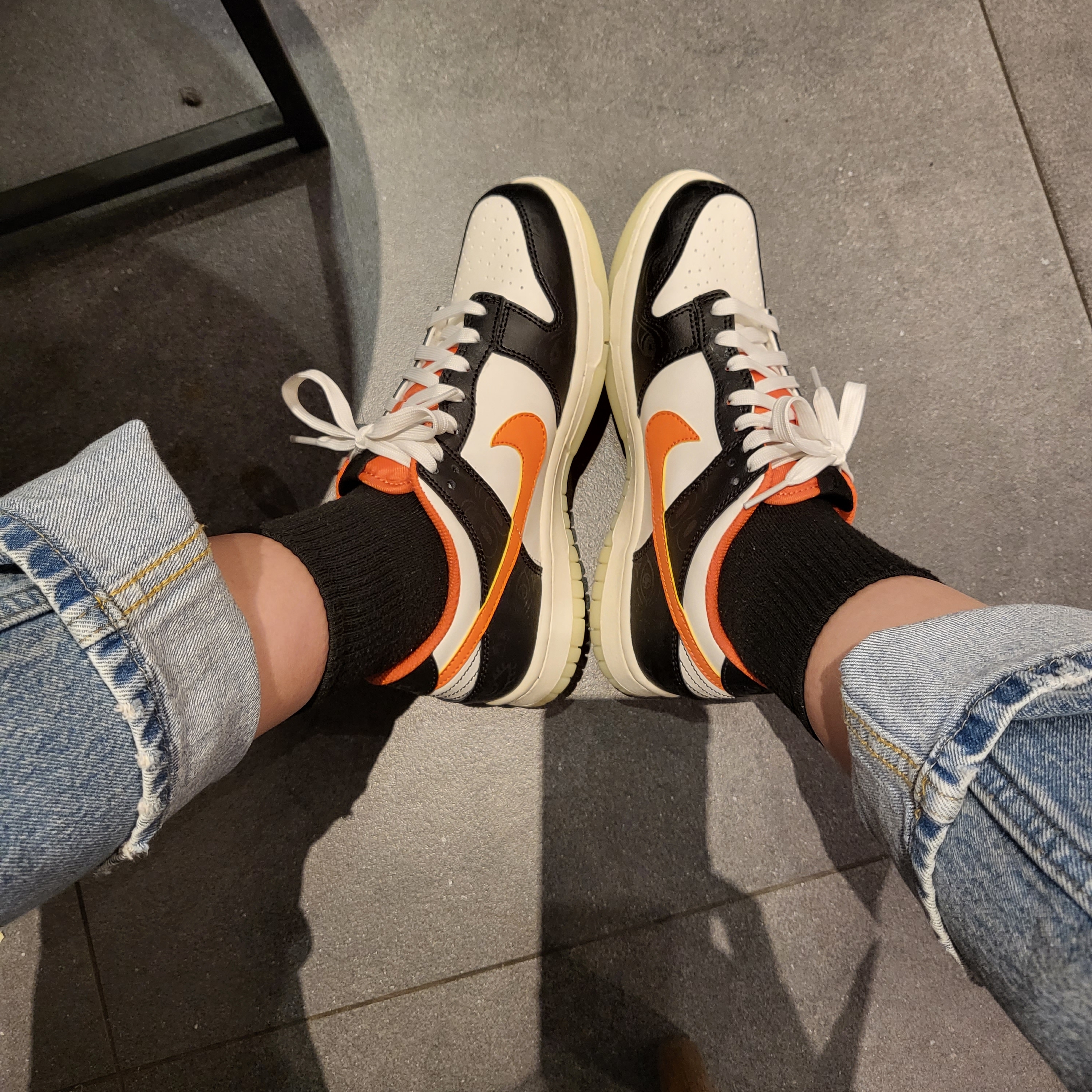 Nike Dunk Low Retro PRM Halloween 착용 스타일