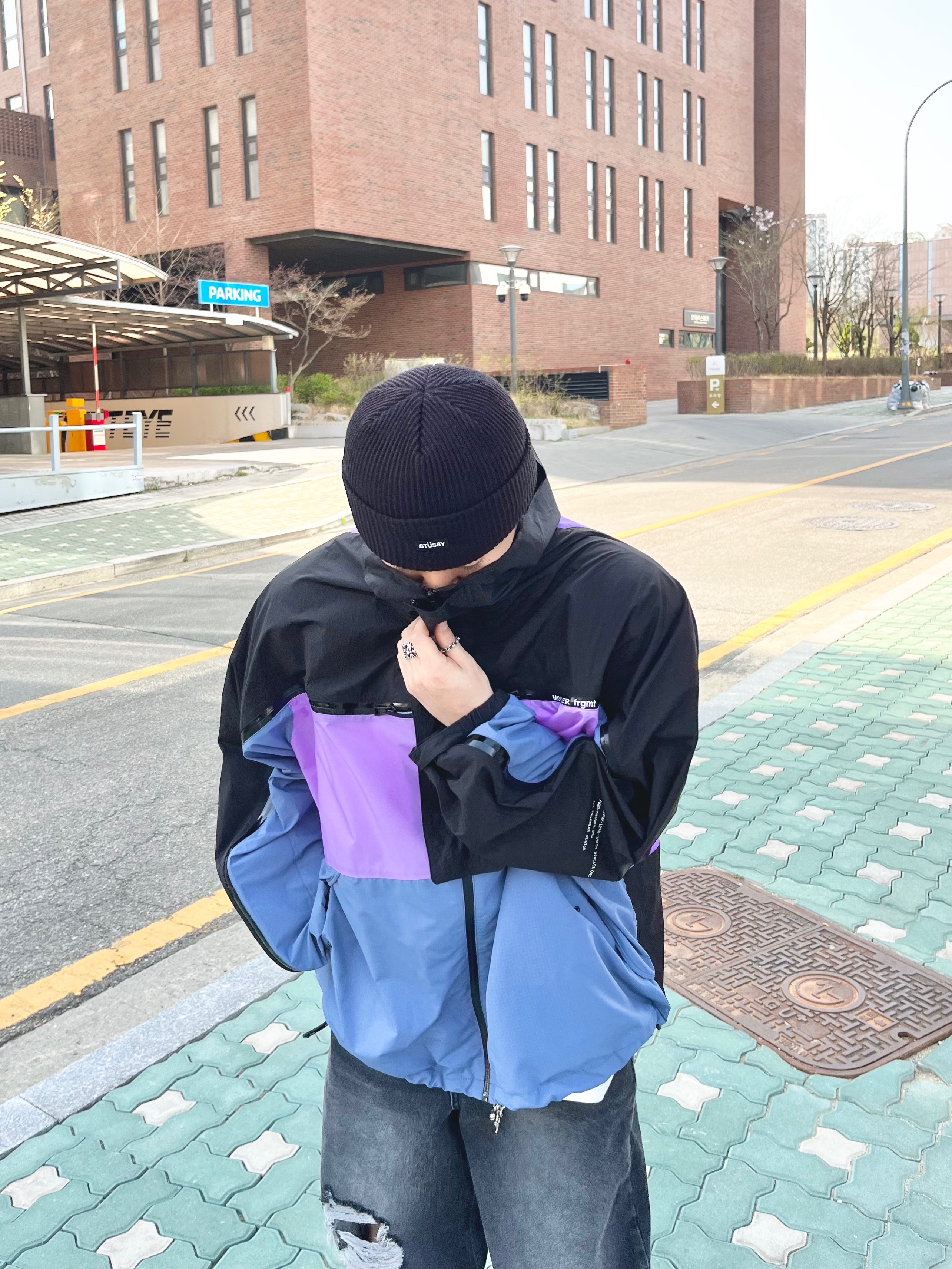 Balenciaga Defender Sneakers Beige 착용 스타일 - 3