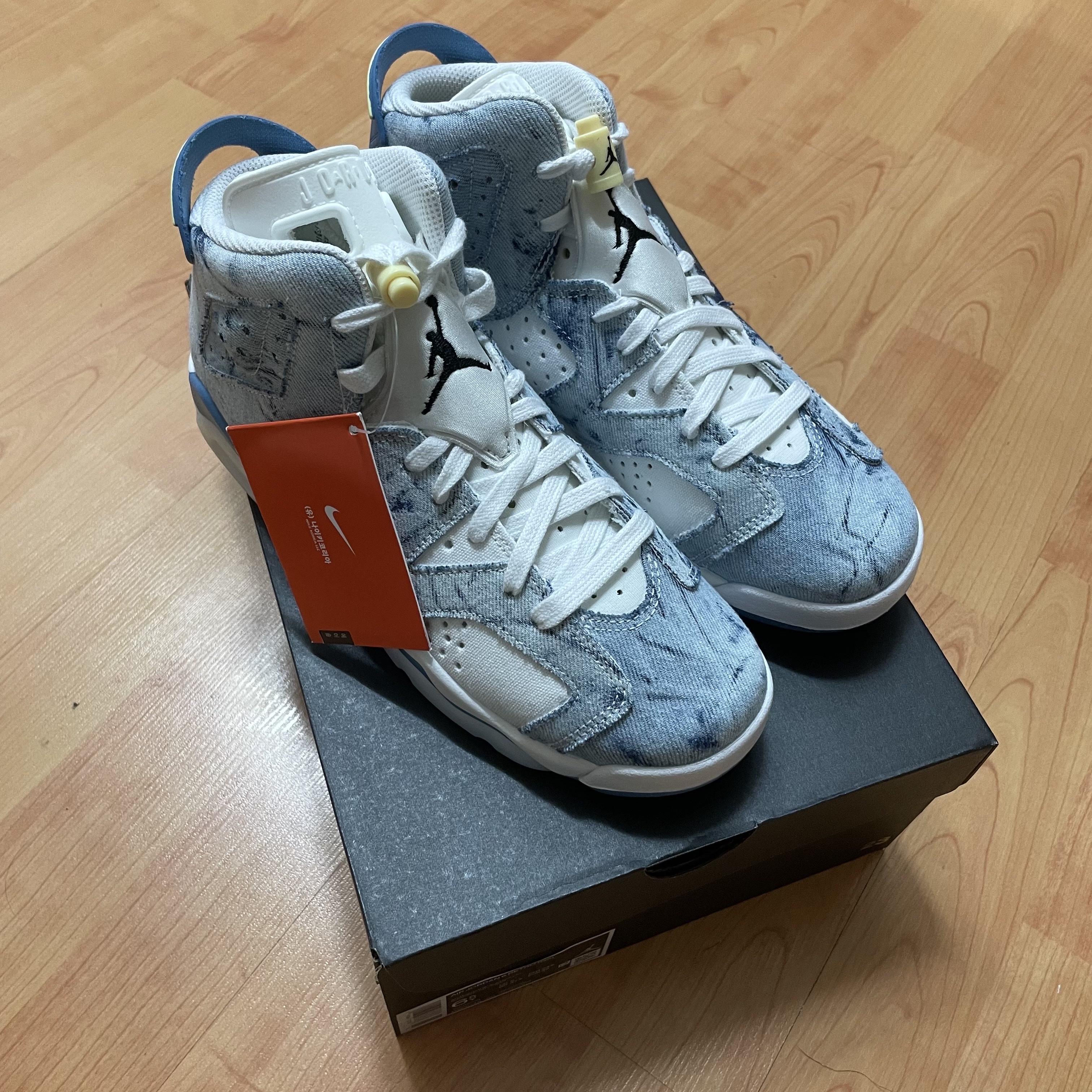 (GS) Jordan 6 Retro Washed Denim 착용 스타일 - 2