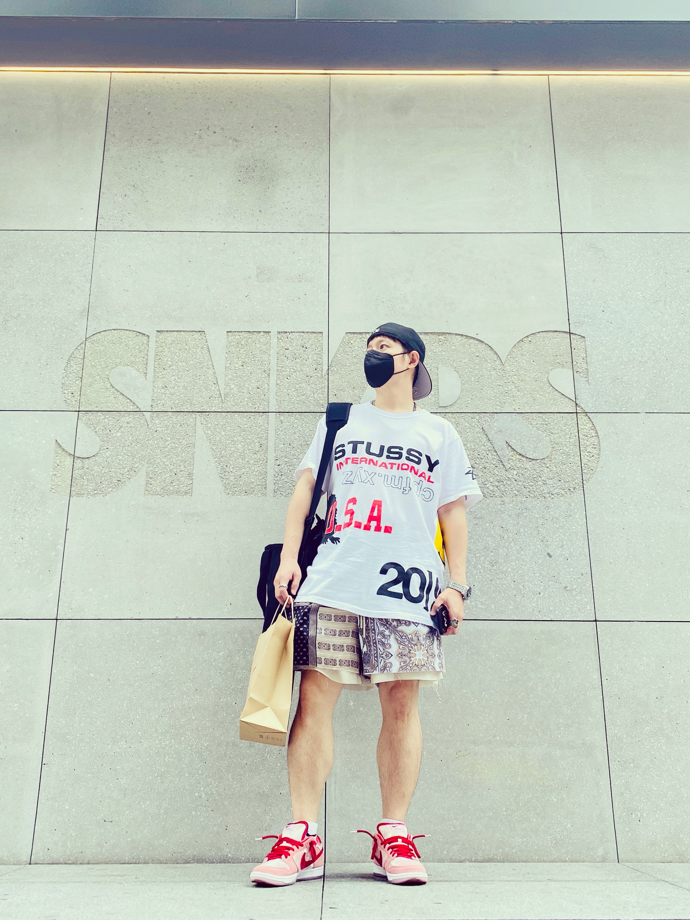 Nike x StrangeLove SB Dunk Low Pink (Regular Box), Essentials x New Era Sized Cap Black 착용 스타일