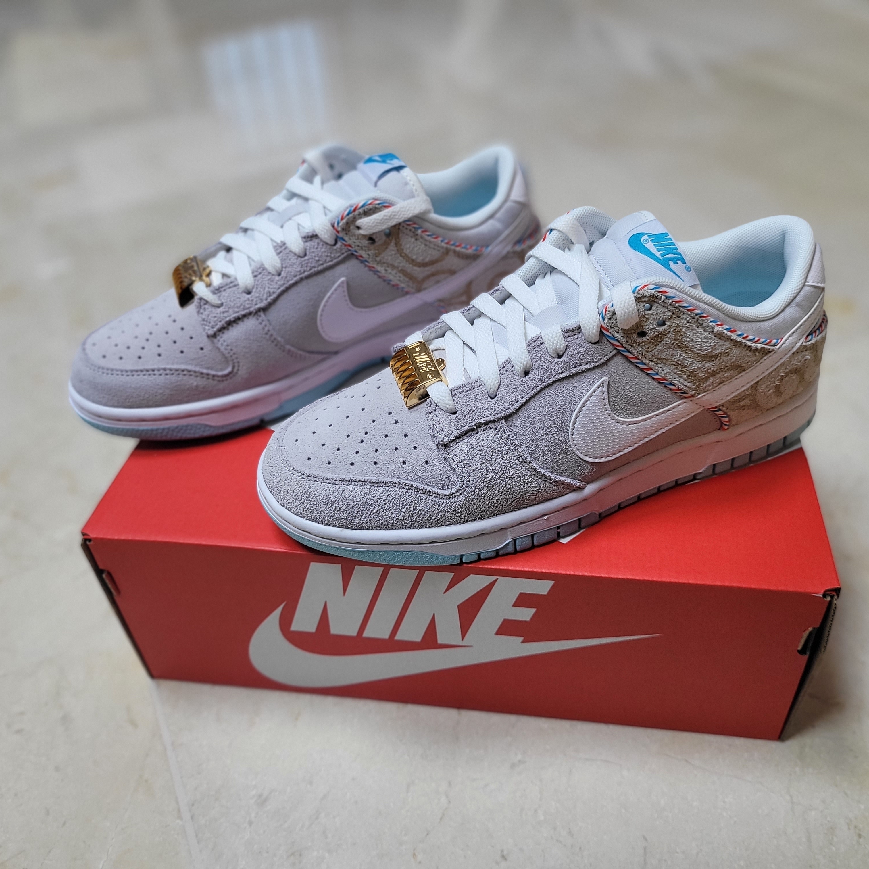 Nike Dunk Low Retro SE Barber Shop Grey 착용 스타일 - 1