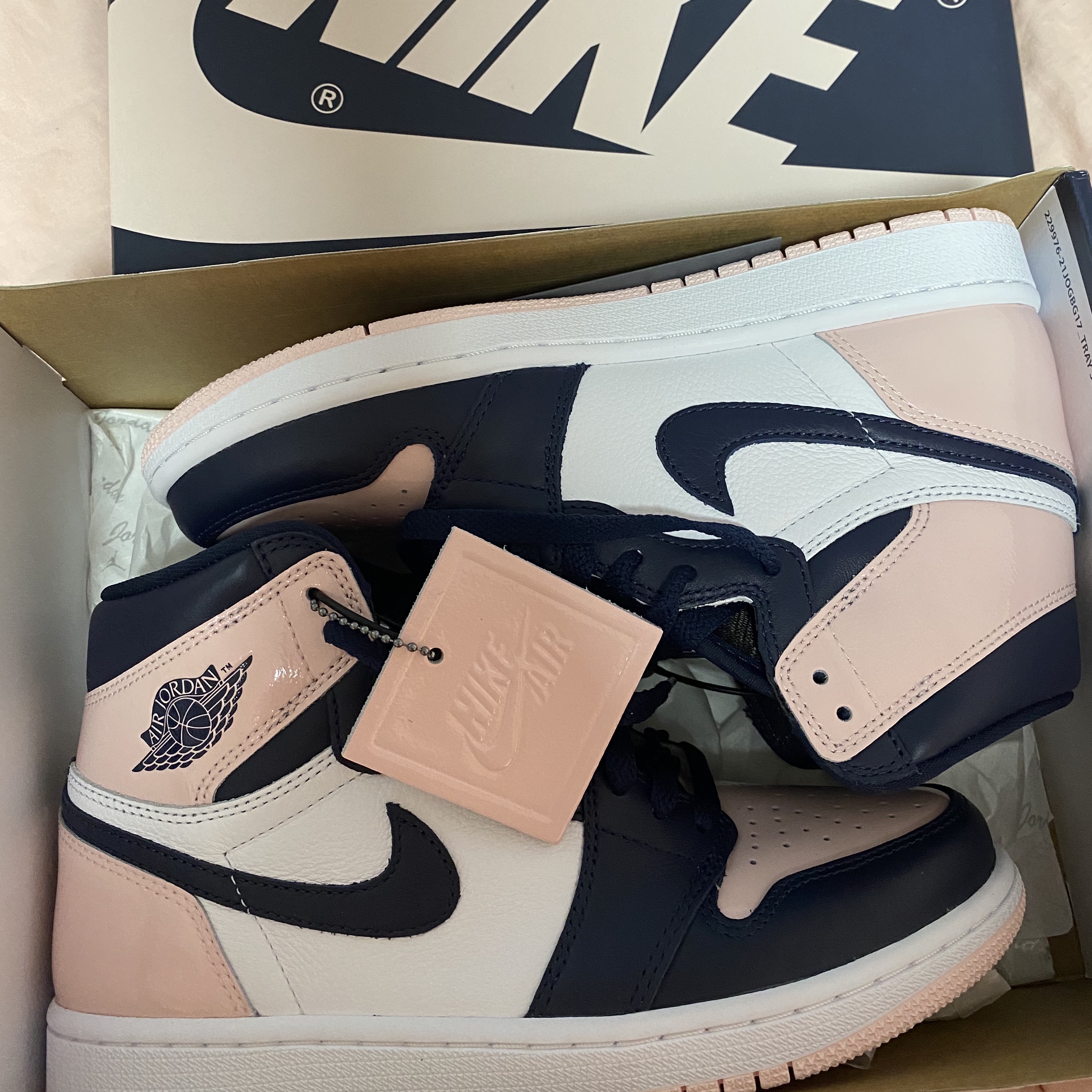 (W) Jordan 1 Retro High OG Atmosphere 착용 스타일