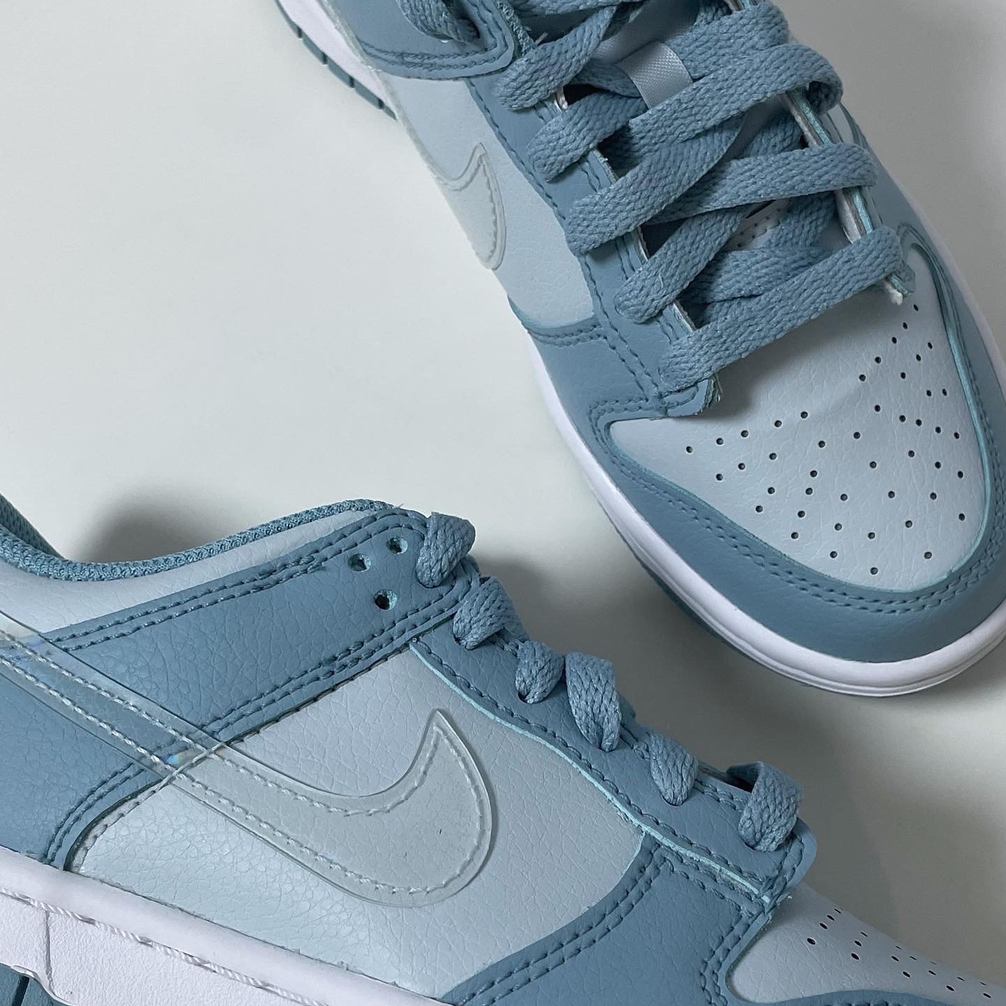 (GS) Nike Dunk Low Aura 착용 스타일 - 2