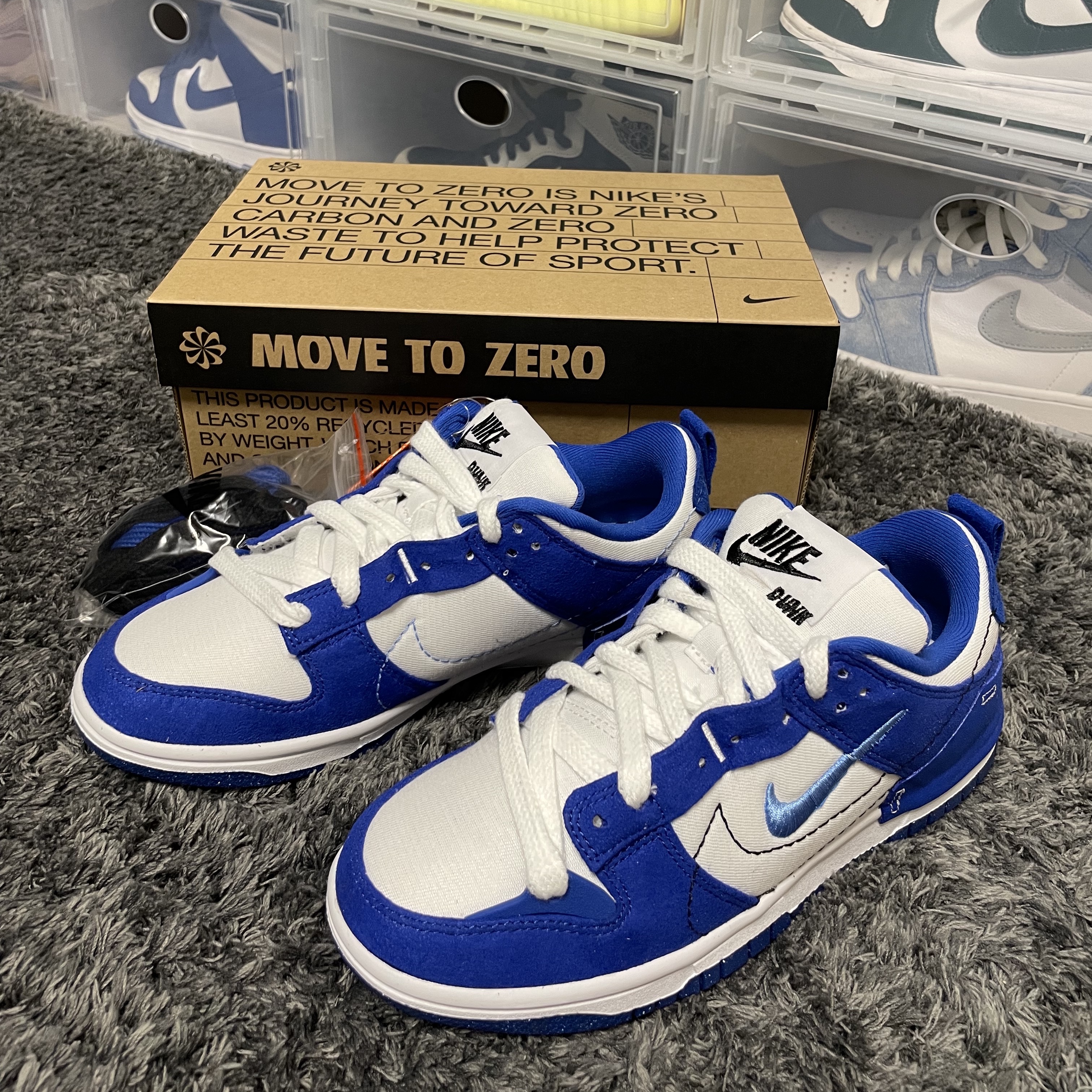 (W) Nike Dunk Low Disrupt 2 White and University Blue, (W) Jordan 1 Low White Dark Marina Blue 착용 스타일 - 1