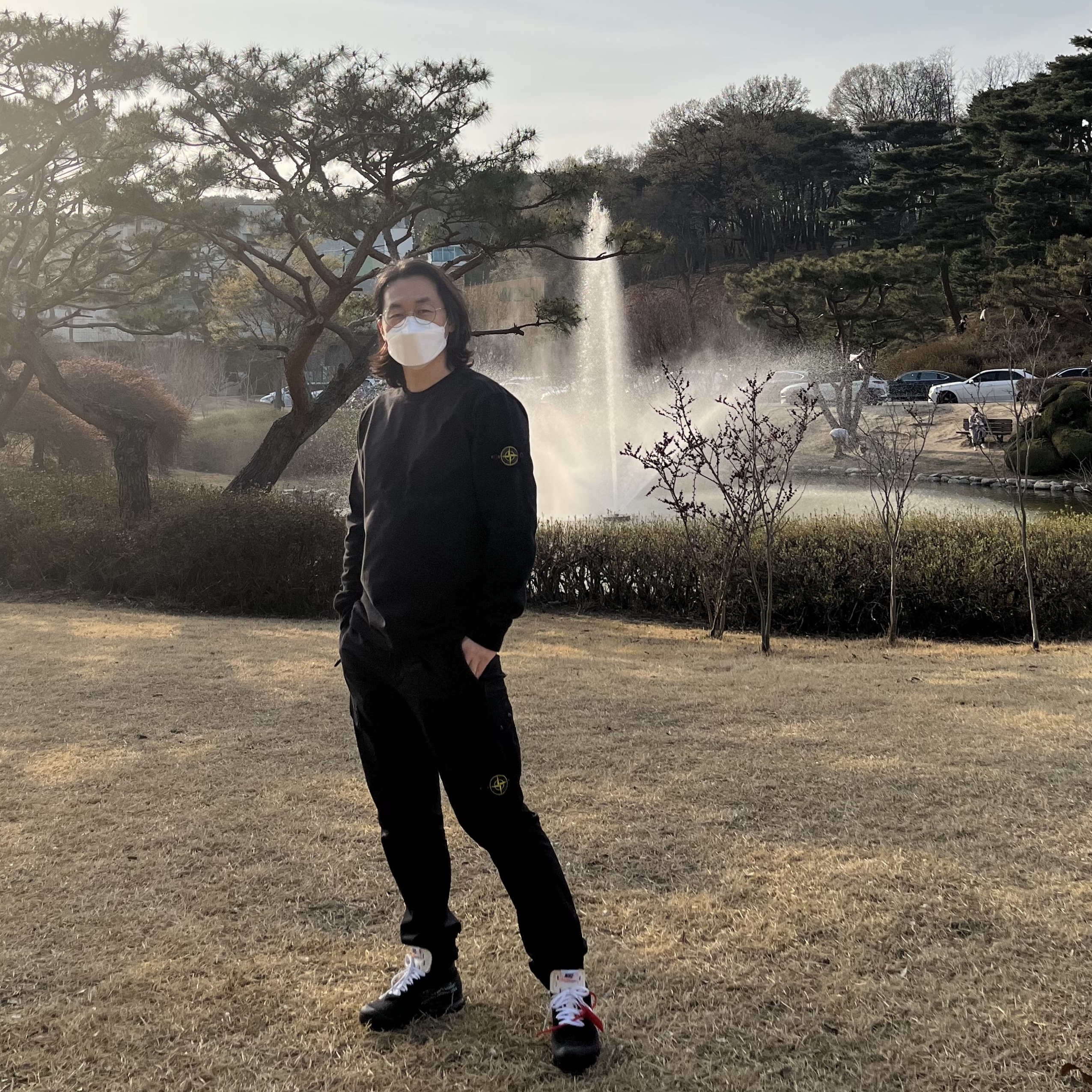Nike x Off-White Air VaporMax OG Black The Ten, Stone Island 64450 Long Sleeve Crewneck Sweatshirt Black - 21FW 착용 스타일