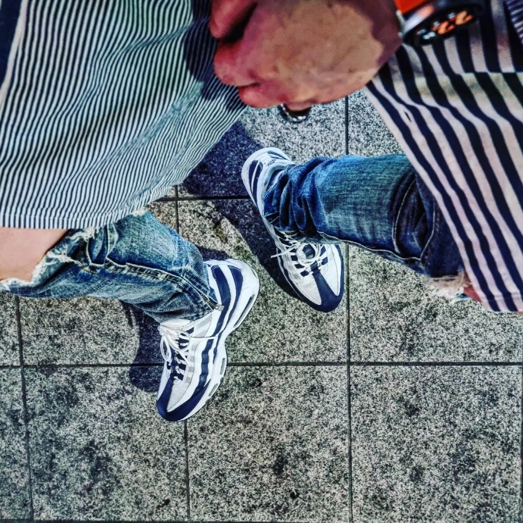 Nike Air Max 95 Essential Midnight Navy 착용 스타일 - 2