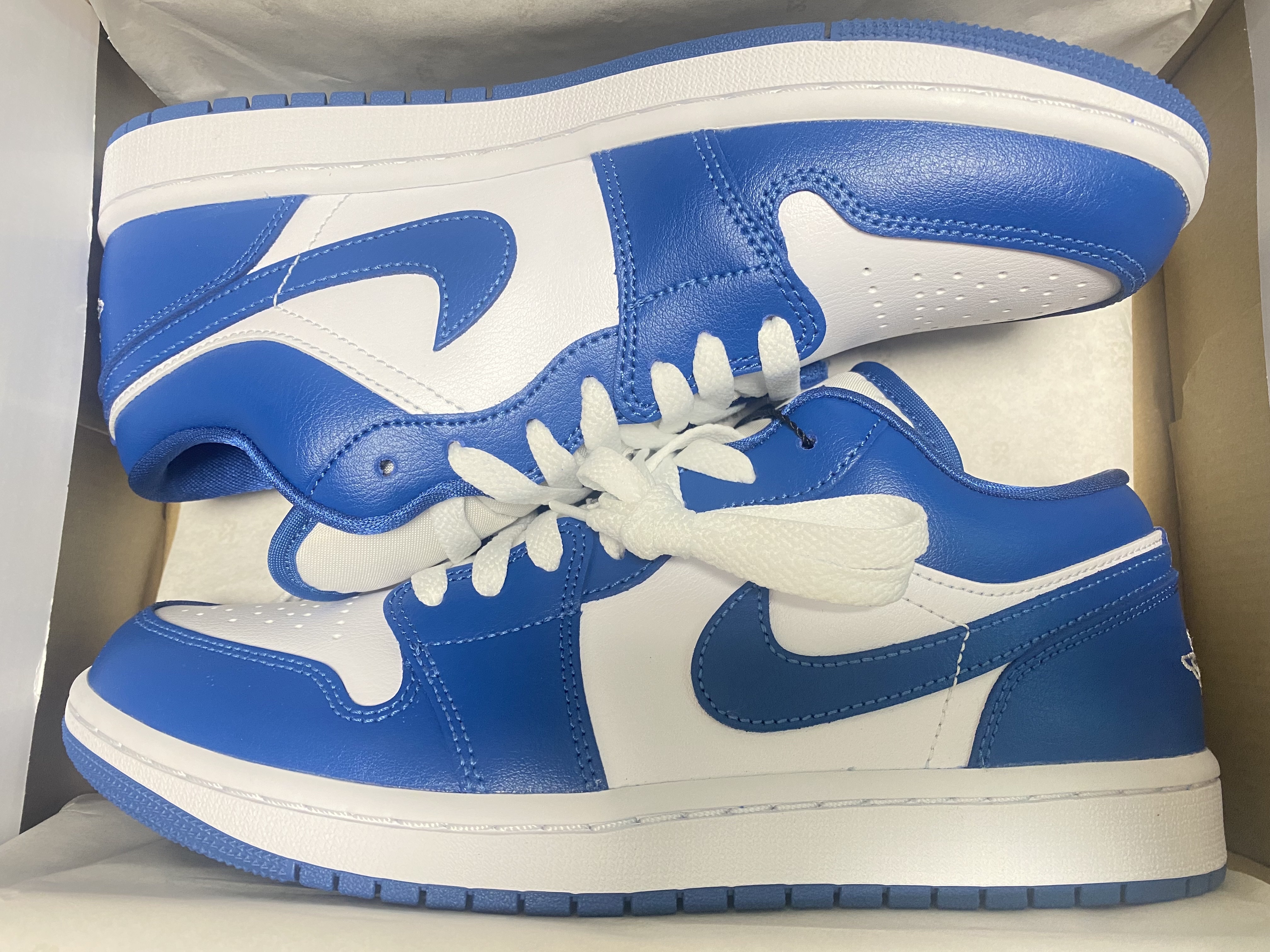 (W) Jordan 1 Low White Dark Marina Blue 착용 스타일