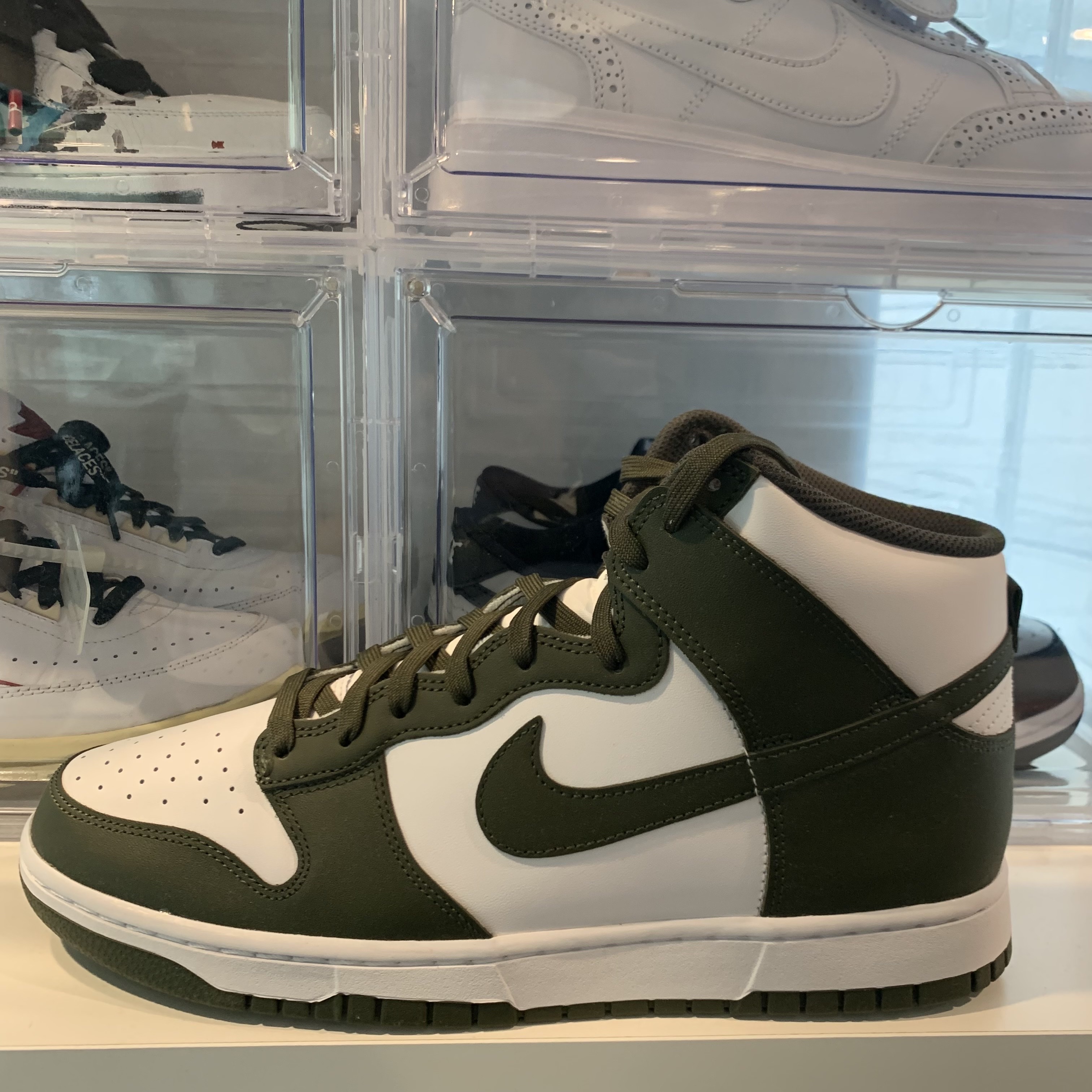 Nike Dunk High Retro Championship Khaki 착용 스타일 - 3