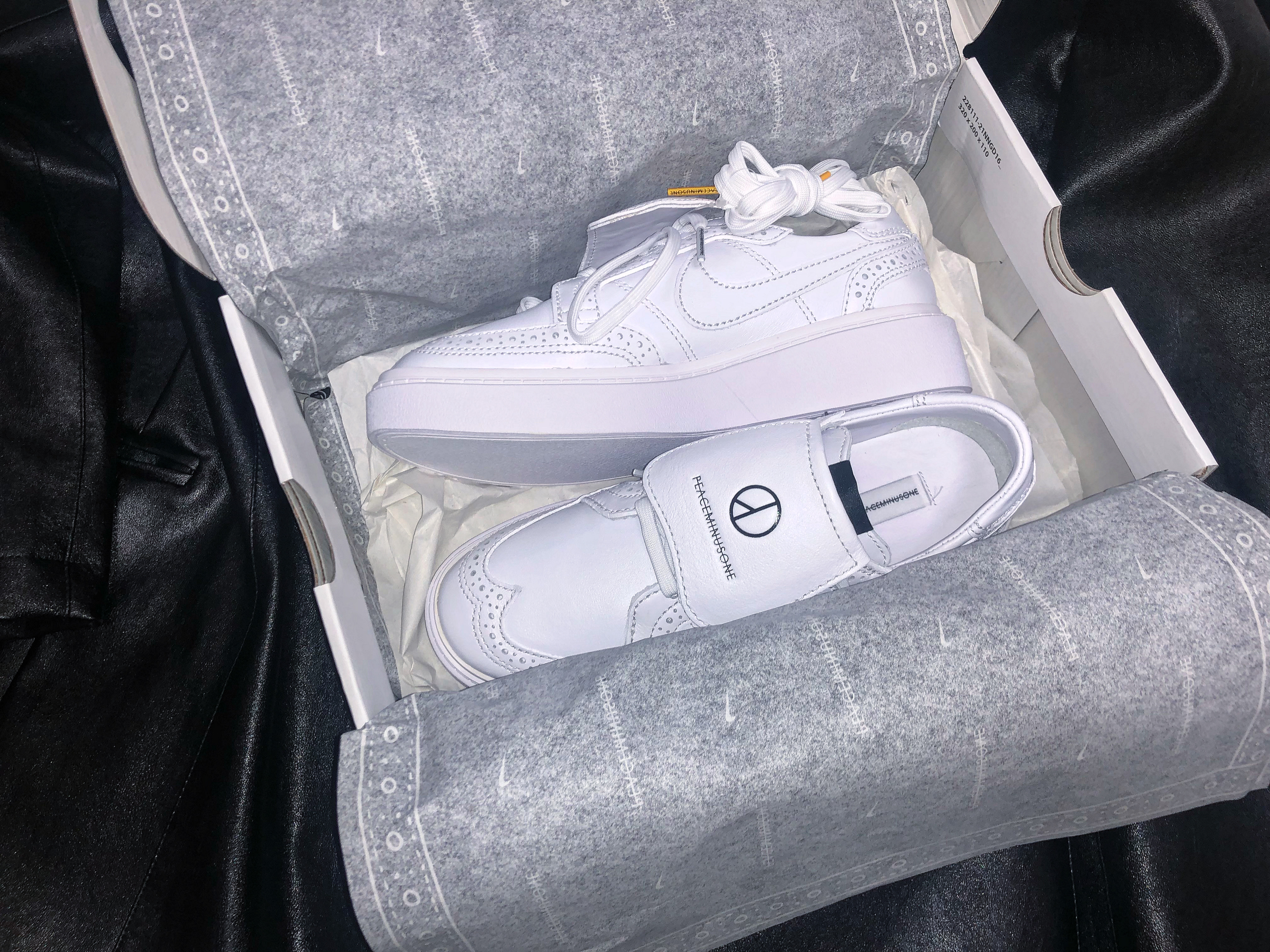 Nike x Peaceminusone Kwondo1 White 착용 스타일 - 1