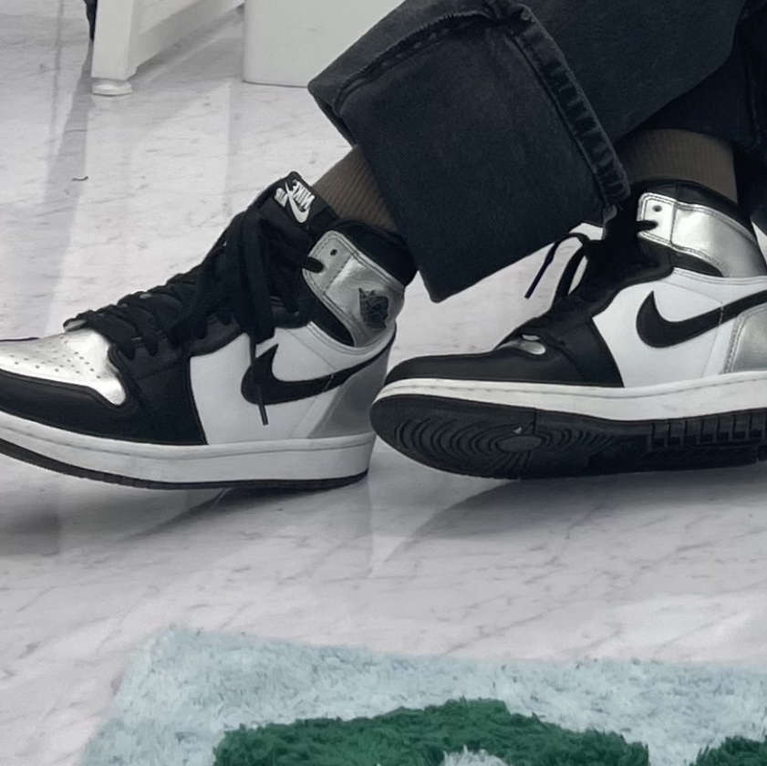 (W) Jordan 1 Retro High OG Silver Toe 착용 스타일
