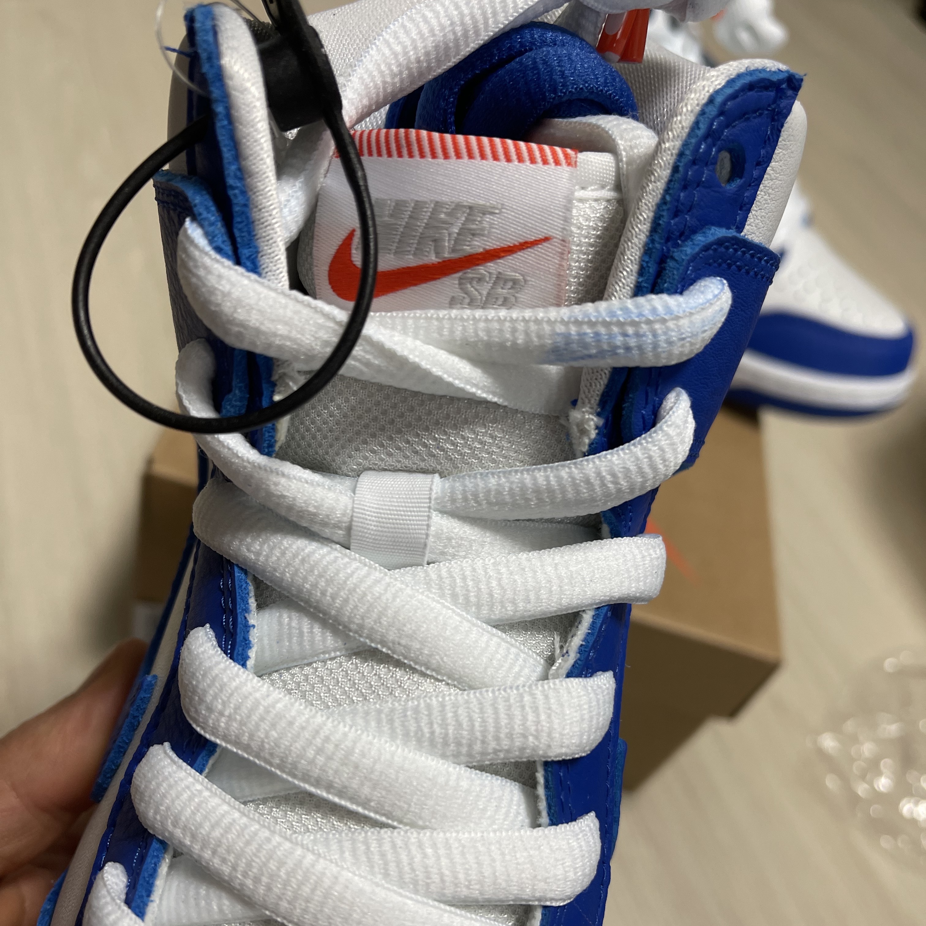 Nike SB Dunk High Pro ISO Kentucky 착용 스타일 - 3