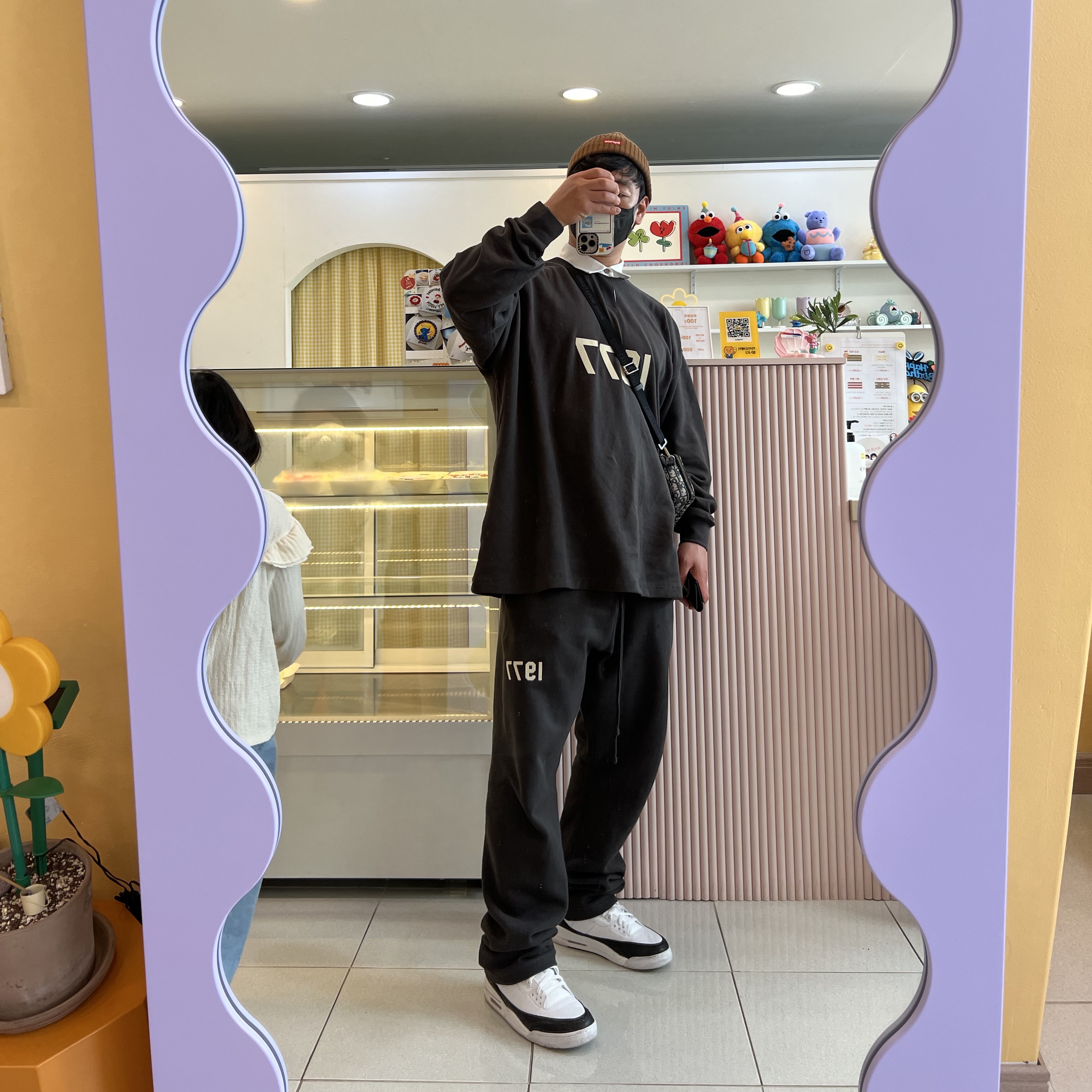 Essentials 1977 Rugby Long Sleeve Polo Iron - 22SS, Essentials 1977 Relaxed Sweatpants Iron - 22SS 착용 스타일