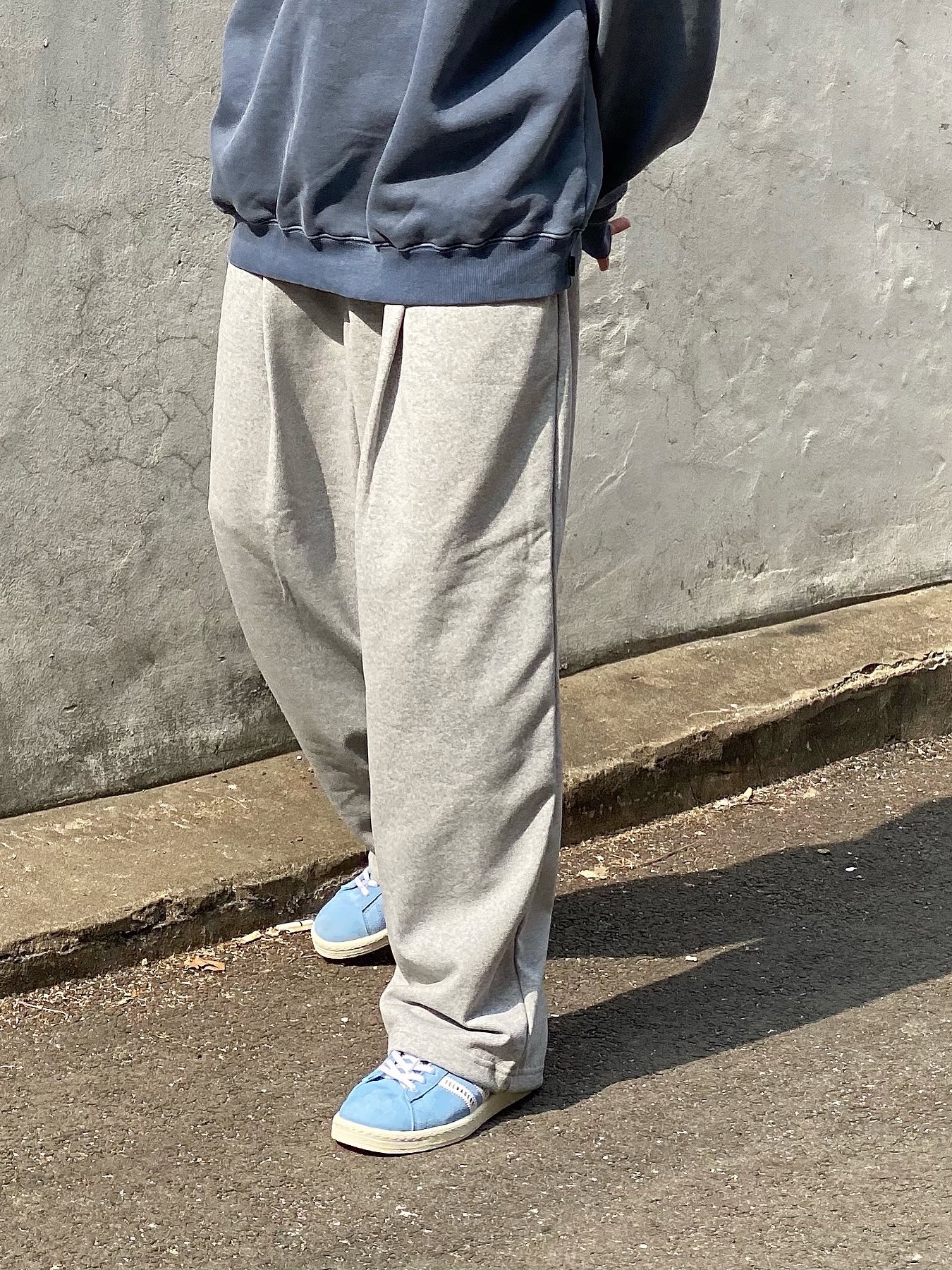 Adidas x Human Made Campus Light Blue, Palace Washed Twill P 6-Panel Light Blue - 22SS 착용 스타일 - 3