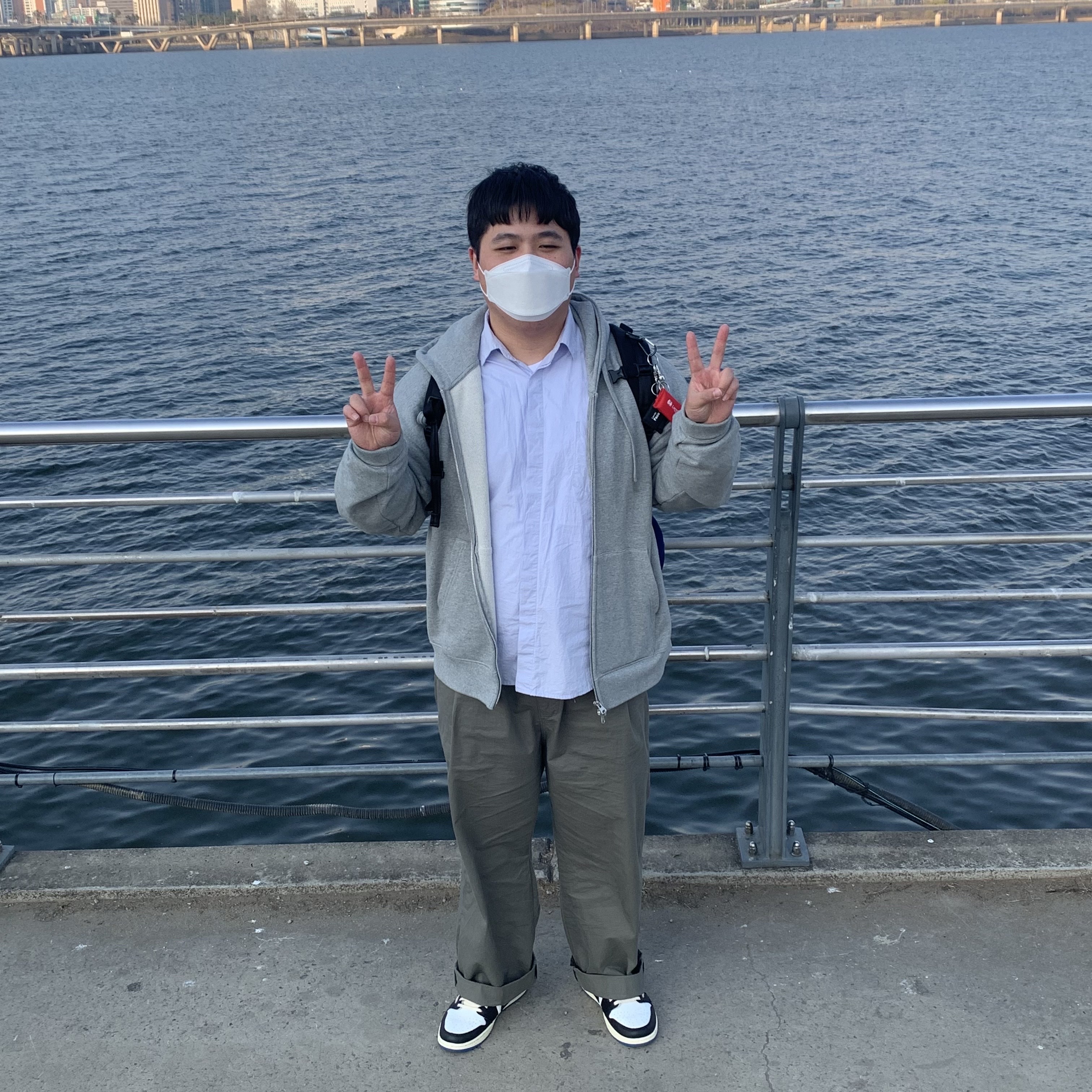 Jordan 1 x Travis Scott x Fragment Retro Low OG SP Military Blue 착용 스타일