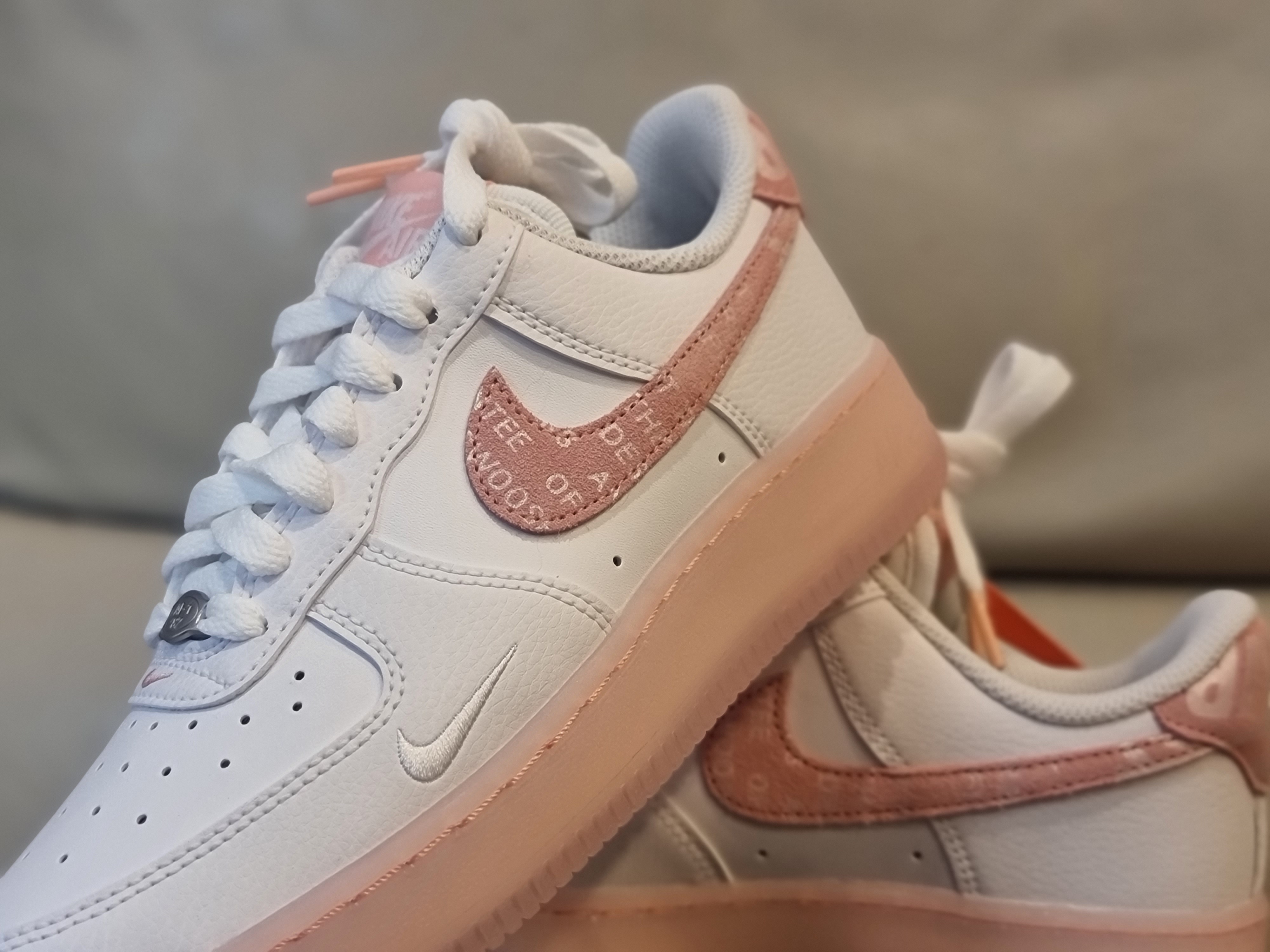 (W) Nike Air Force 1 '07 LV8 Copy and Paste 착용 스타일 - 5