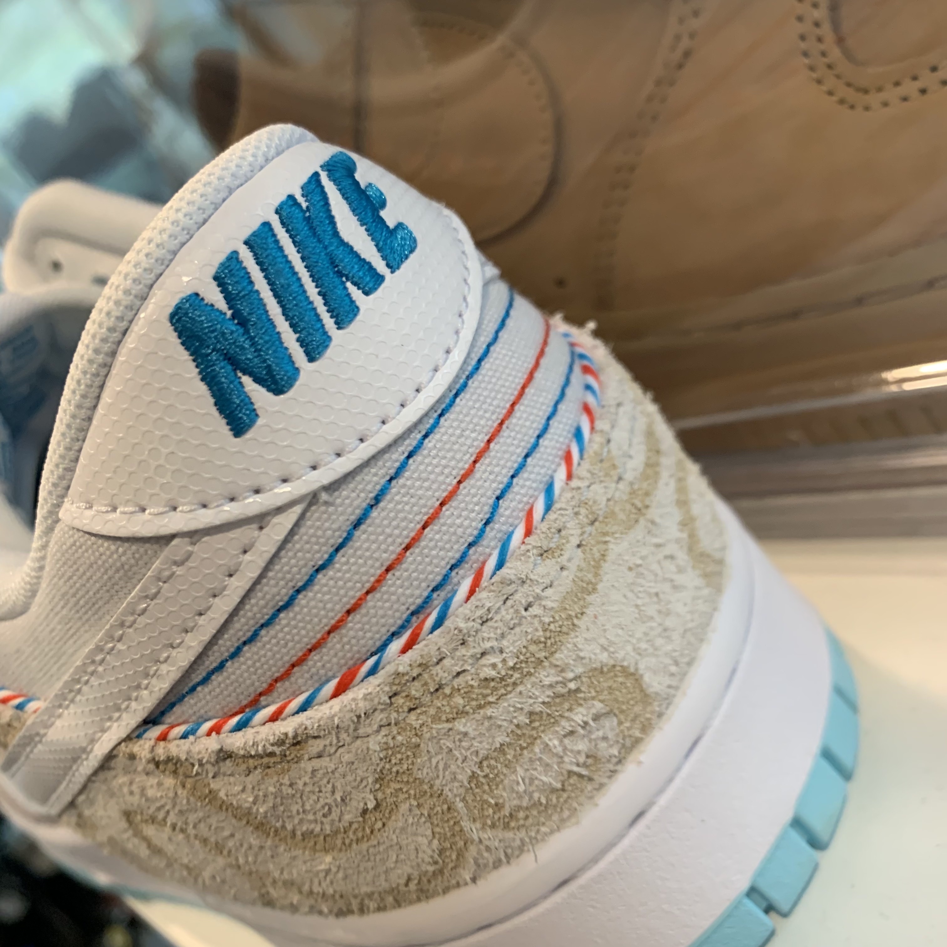 Nike Dunk Low Retro SE Barber Shop Grey 착용 스타일 - 4