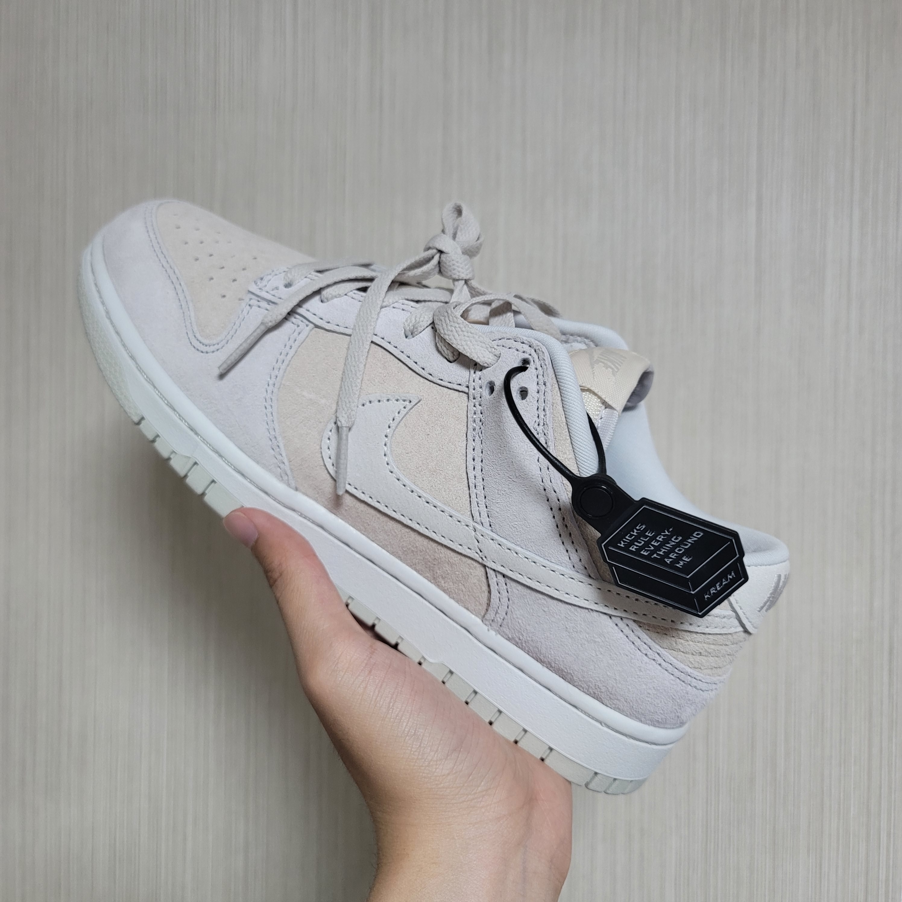 Nike Dunk Low Retro PRM Vast Grey 착용 스타일