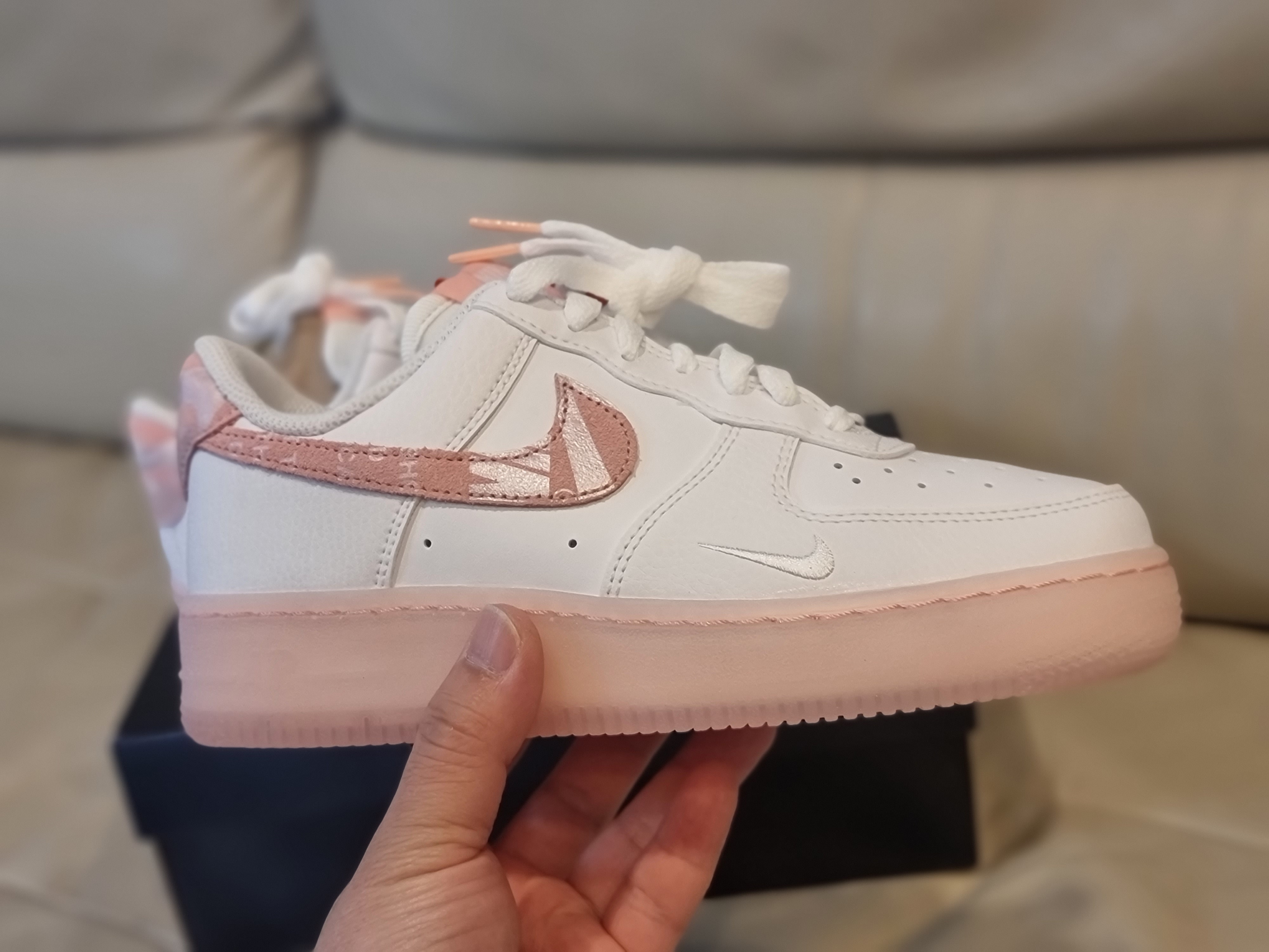 (W) Nike Air Force 1 '07 LV8 Copy and Paste 착용 스타일 - 1
