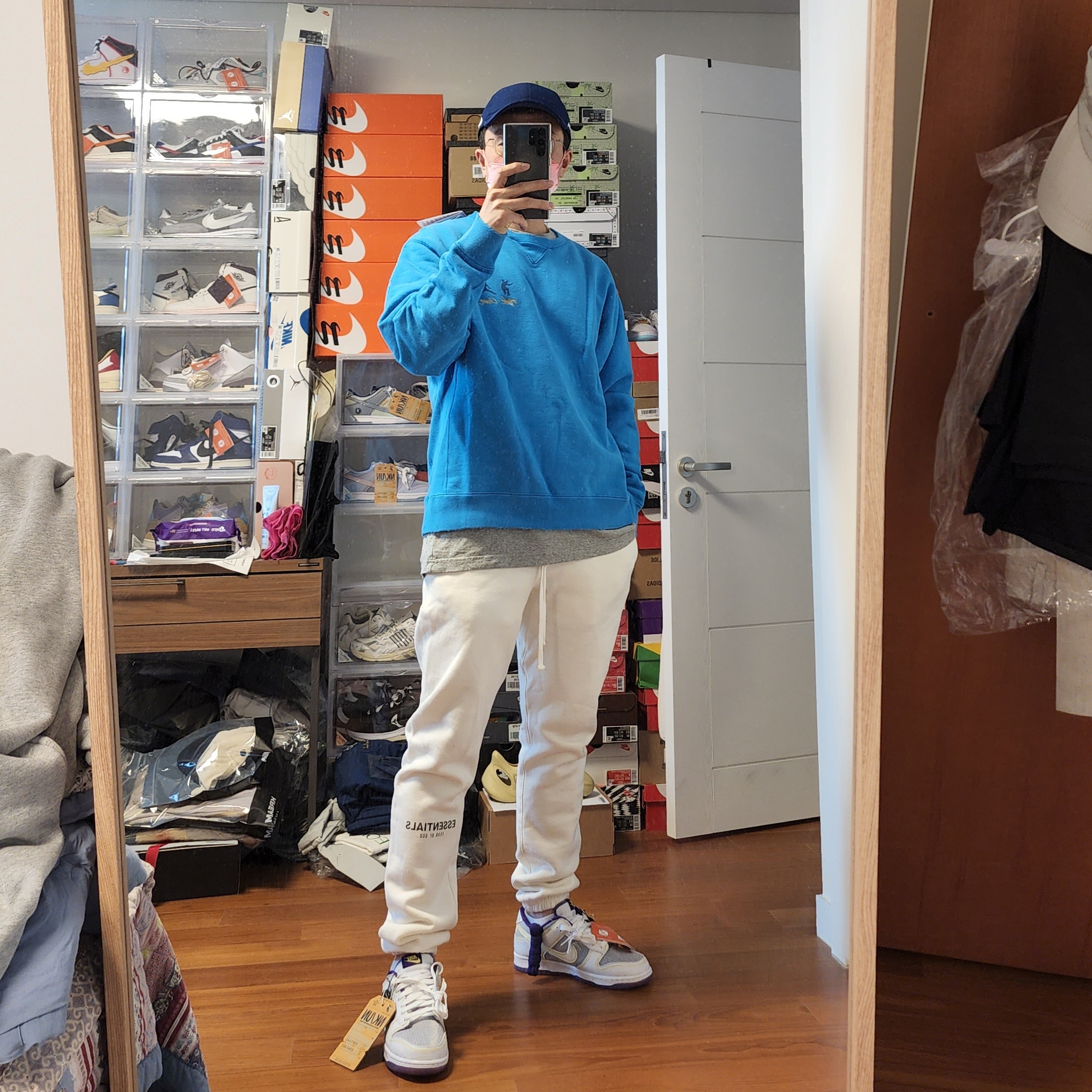Nike x Union Dunk Low Passport Pack Court Purple White, Jordan x Union Fleece Crew Equater Blue - Asia 착용 스타일