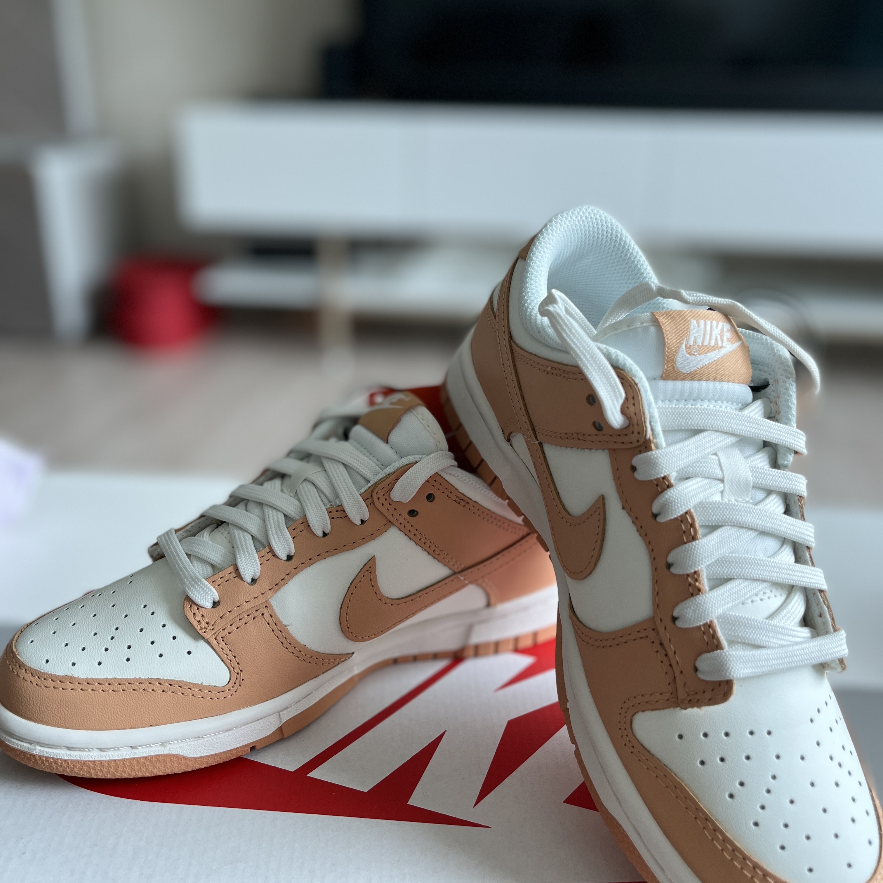 (W) Nike Dunk Low Harvest Moon 착용 스타일 - 2