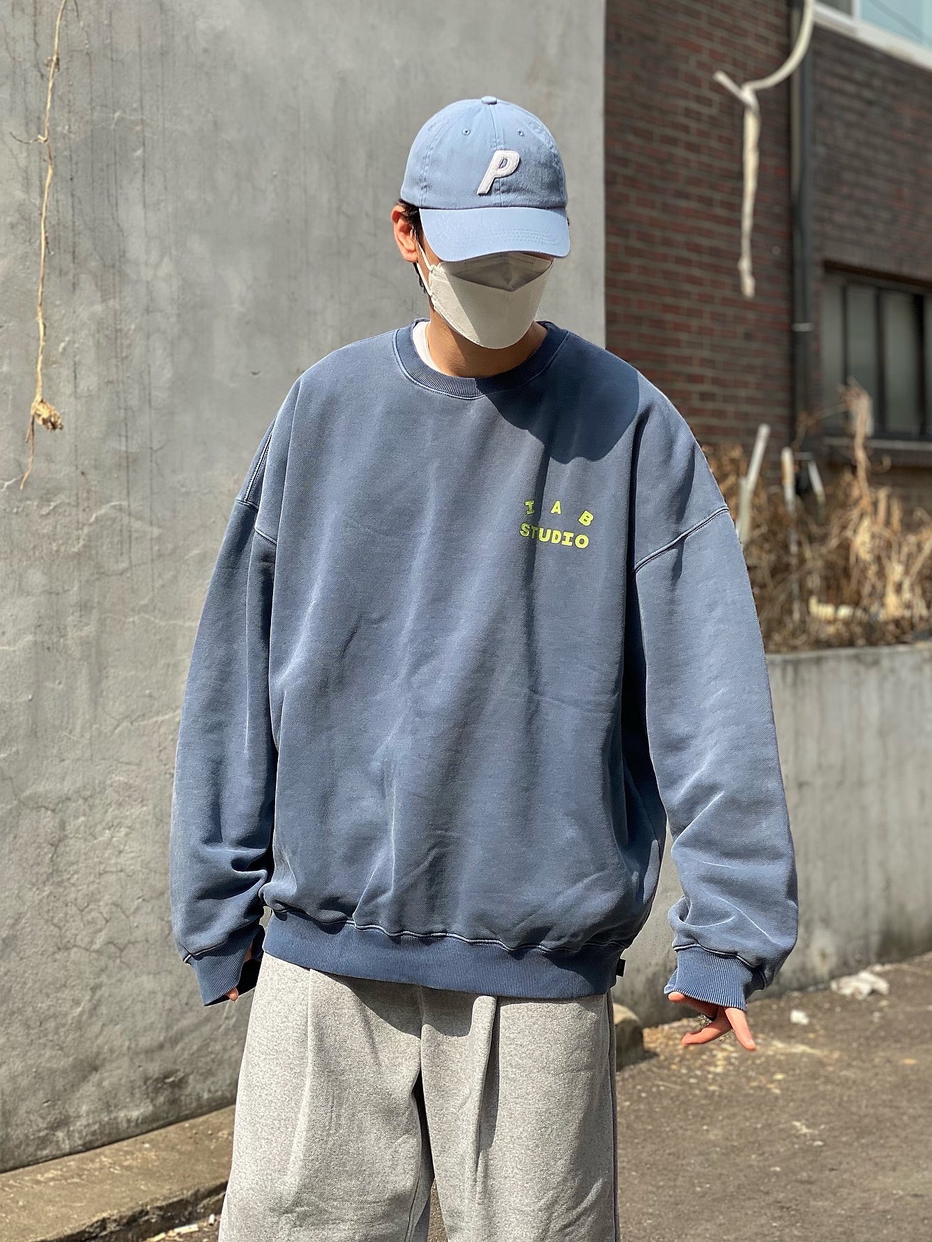 Adidas x Human Made Campus Light Blue, Palace Washed Twill P 6-Panel Light Blue - 22SS 착용 스타일 - 4