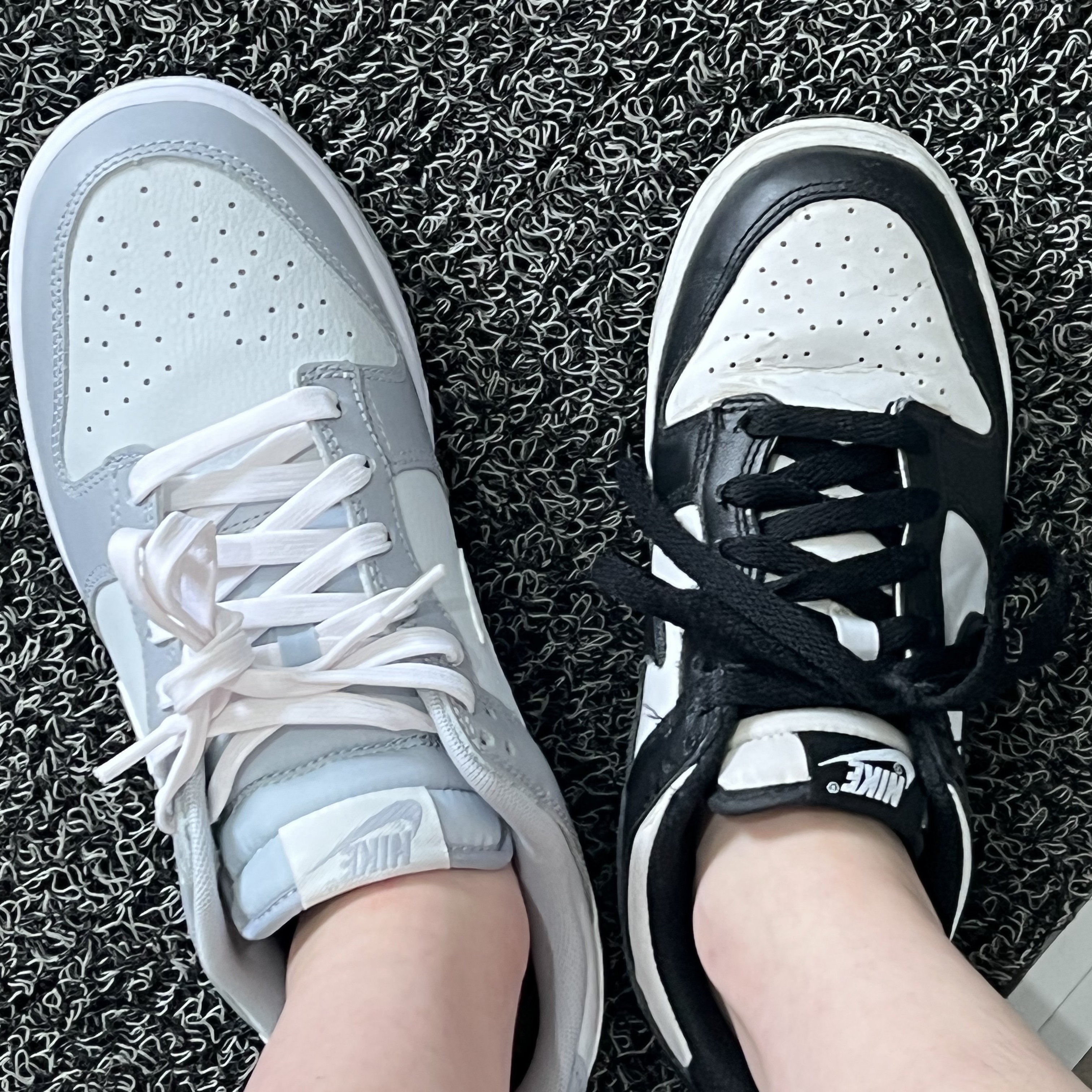 Nike Dunk Low Retro Wolf Grey 착용 스타일 - 2