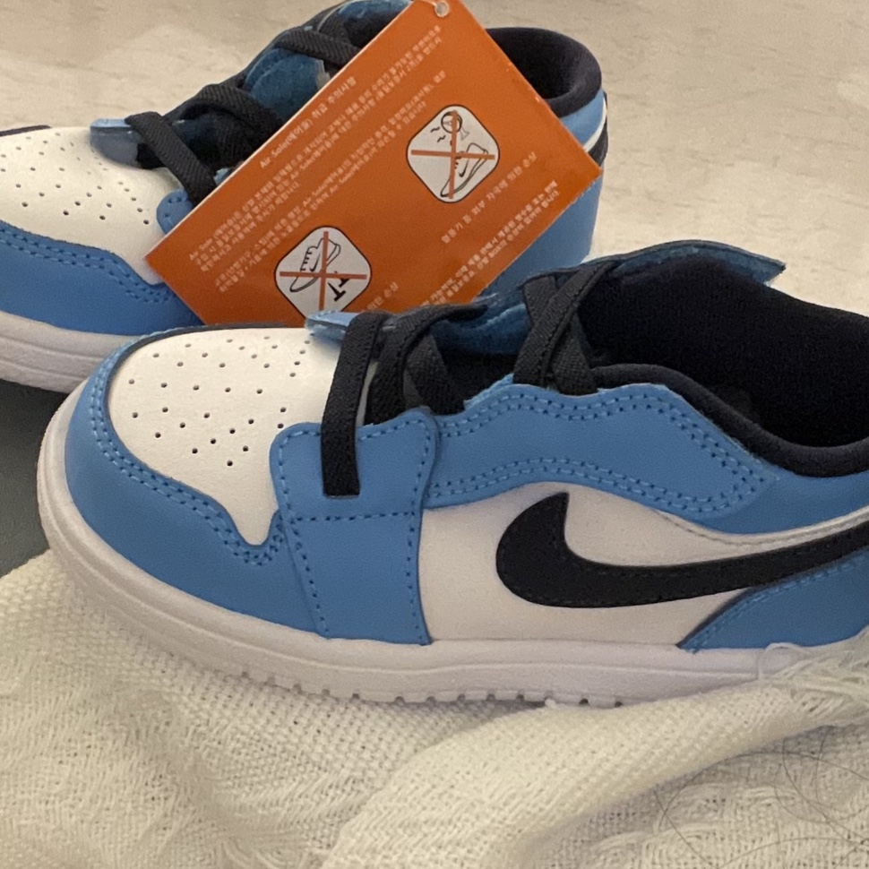 (TD) Jordan 1 Low Alt White Dark Powder Blue 착용 스타일