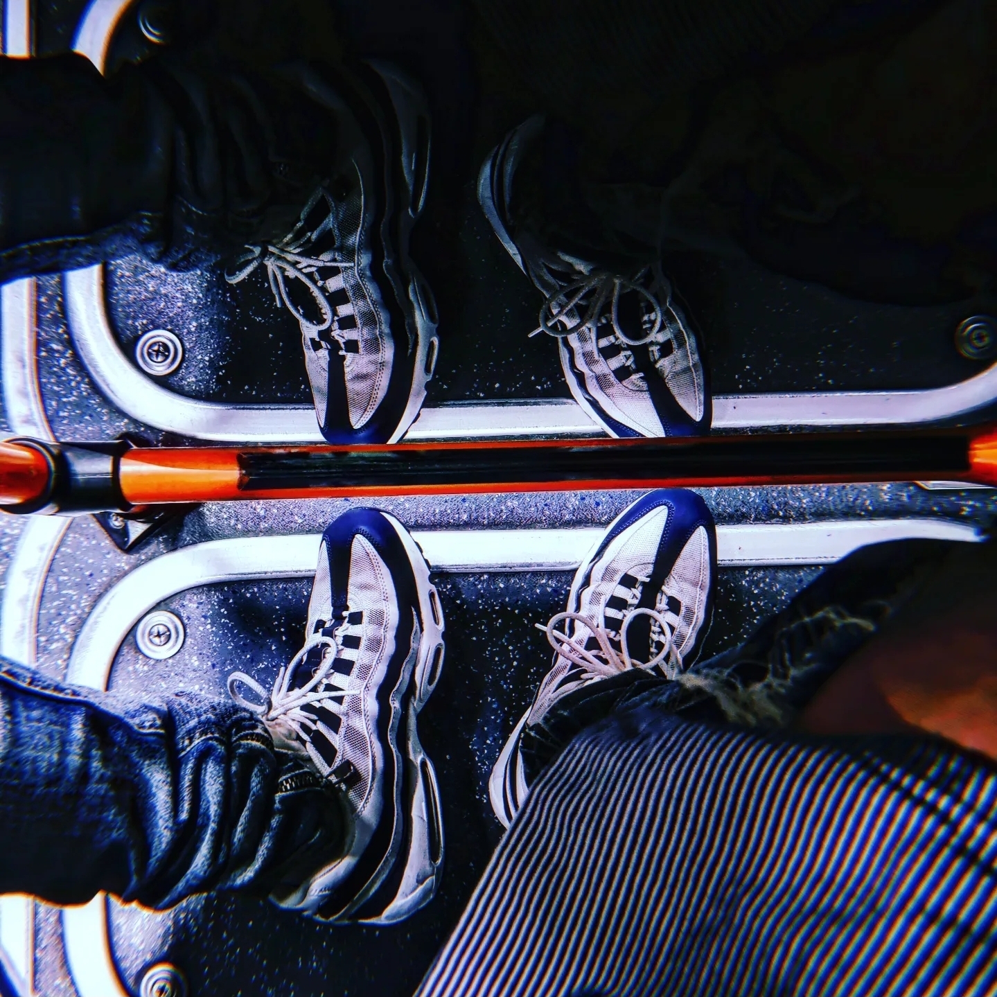 Nike Air Max 95 Essential Midnight Navy 착용 스타일 - 3