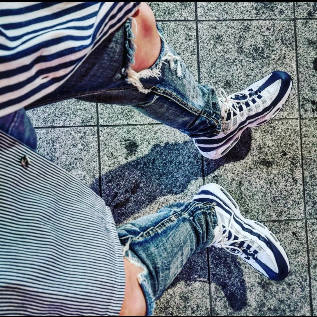 Nike Air Max 95 Essential Midnight Navy 착용 스타일 - 1