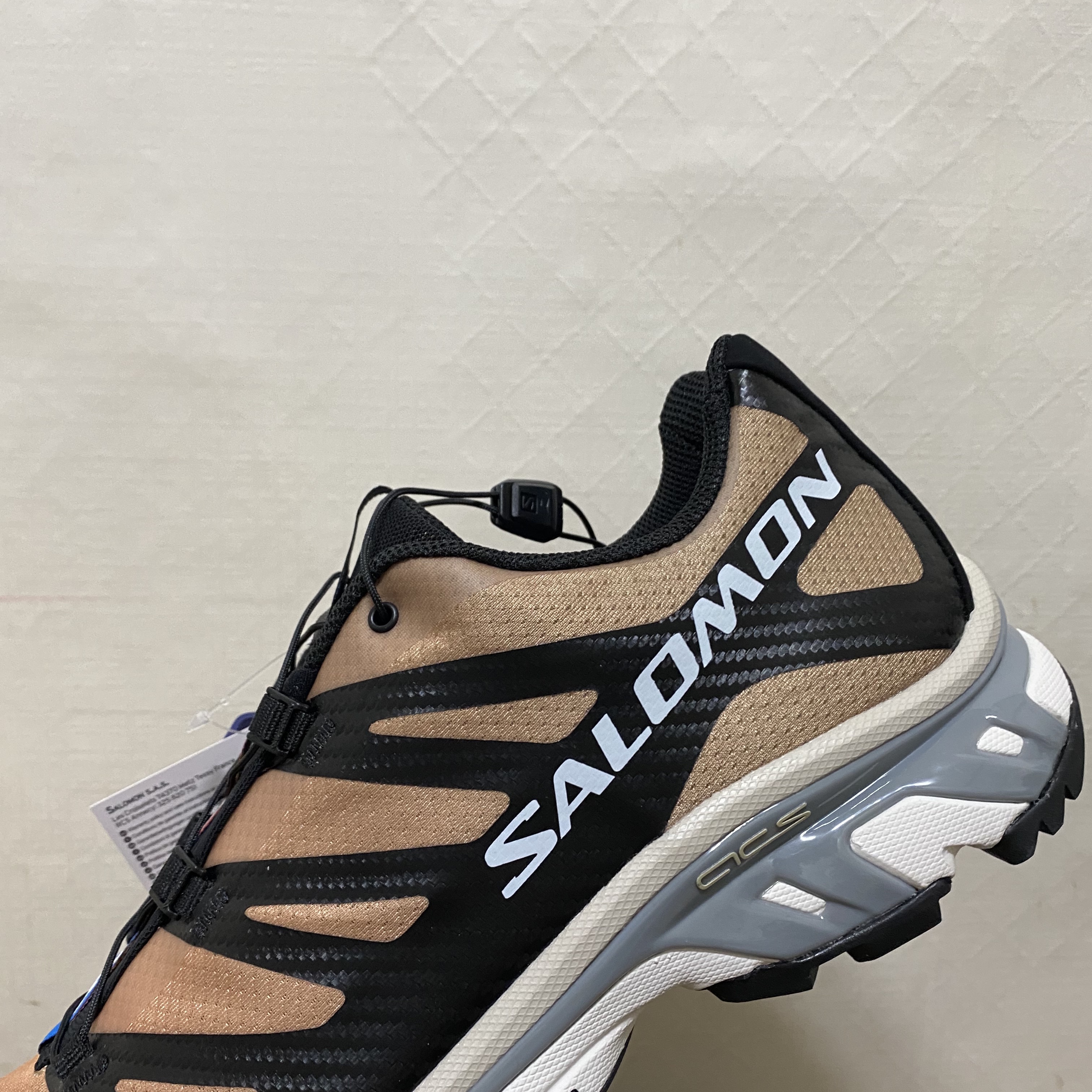 Salomon XT-4 Tobacco Brown 착용 스타일 - 2