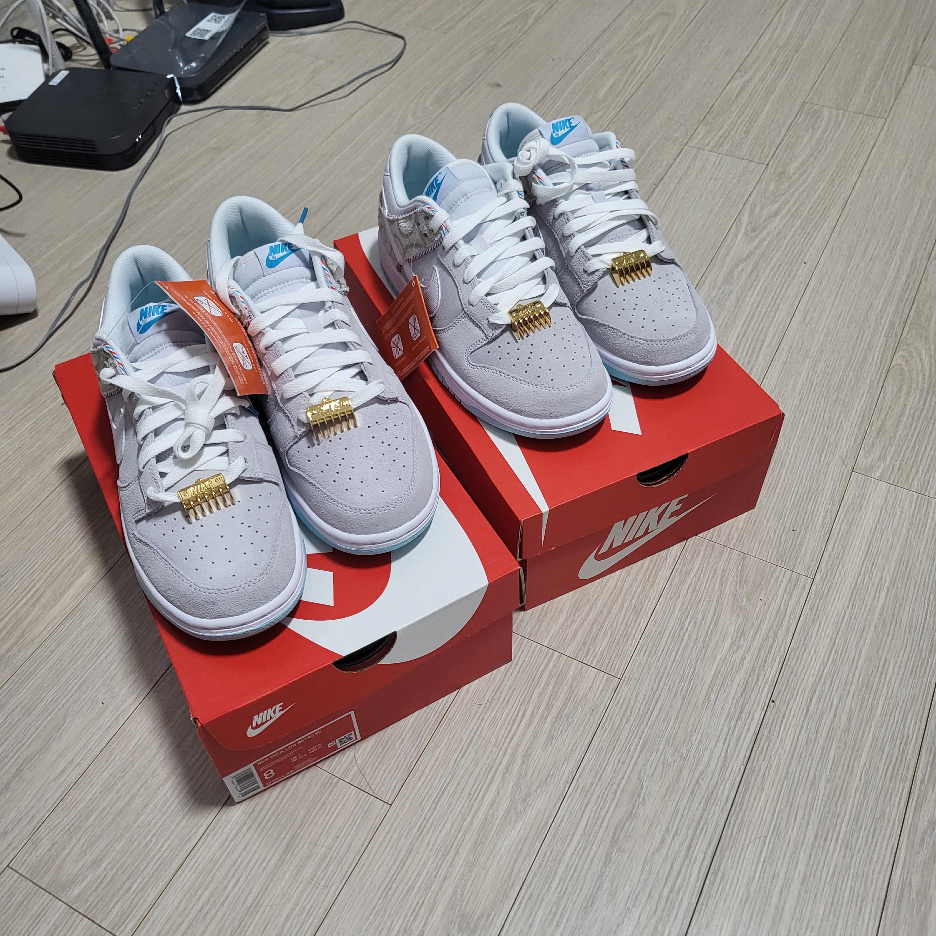 Nike Dunk Low Retro SE Barber Shop Grey 착용 스타일 - 5