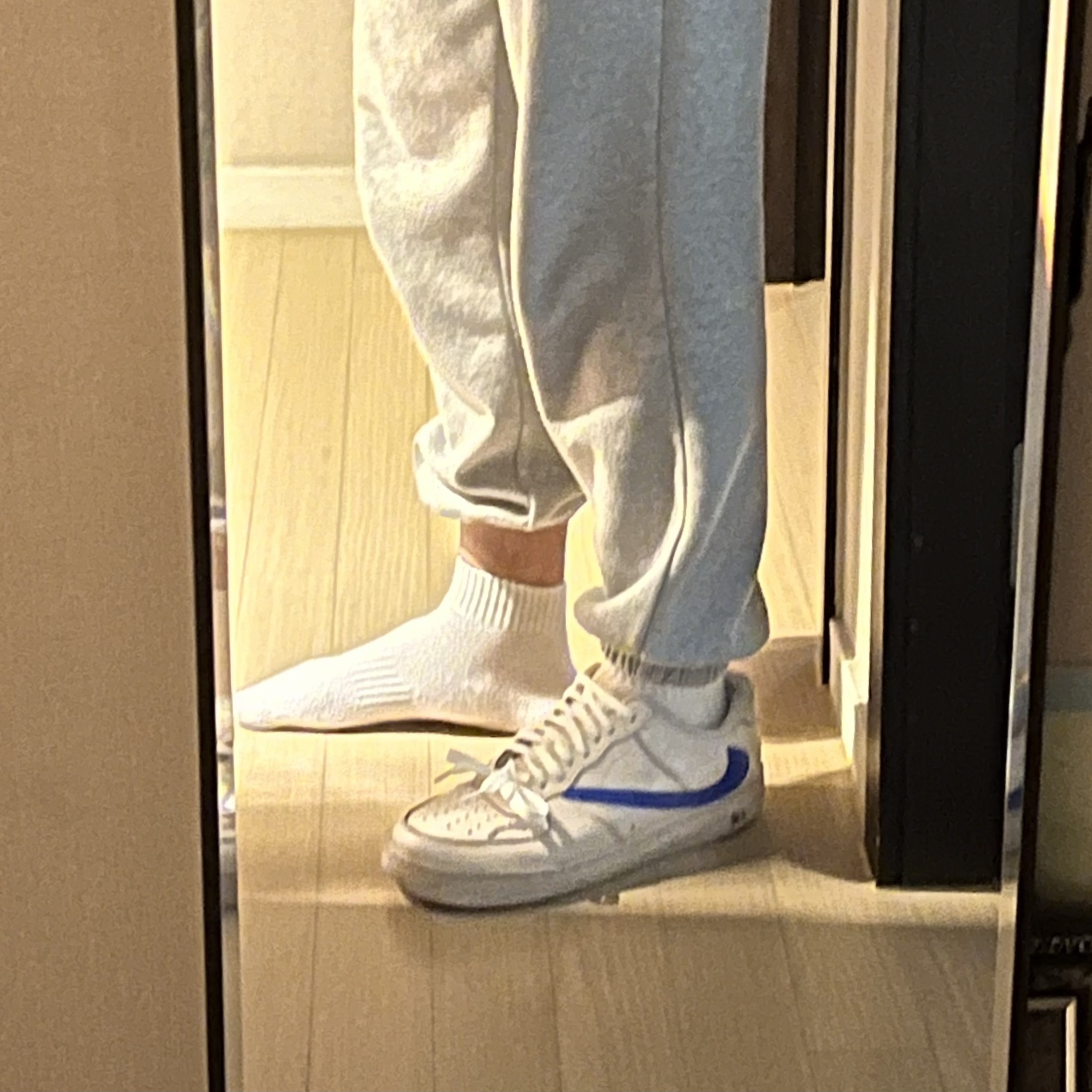 Nike Air Force 1 '07 Low White, (W) Nike Air Force 1 '07 Low White 착용 스타일