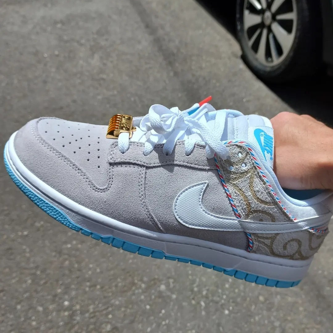 Nike Dunk Low Retro SE Barber Shop Grey, Jordan x Union Cap Photon Dust 착용 스타일 - 1