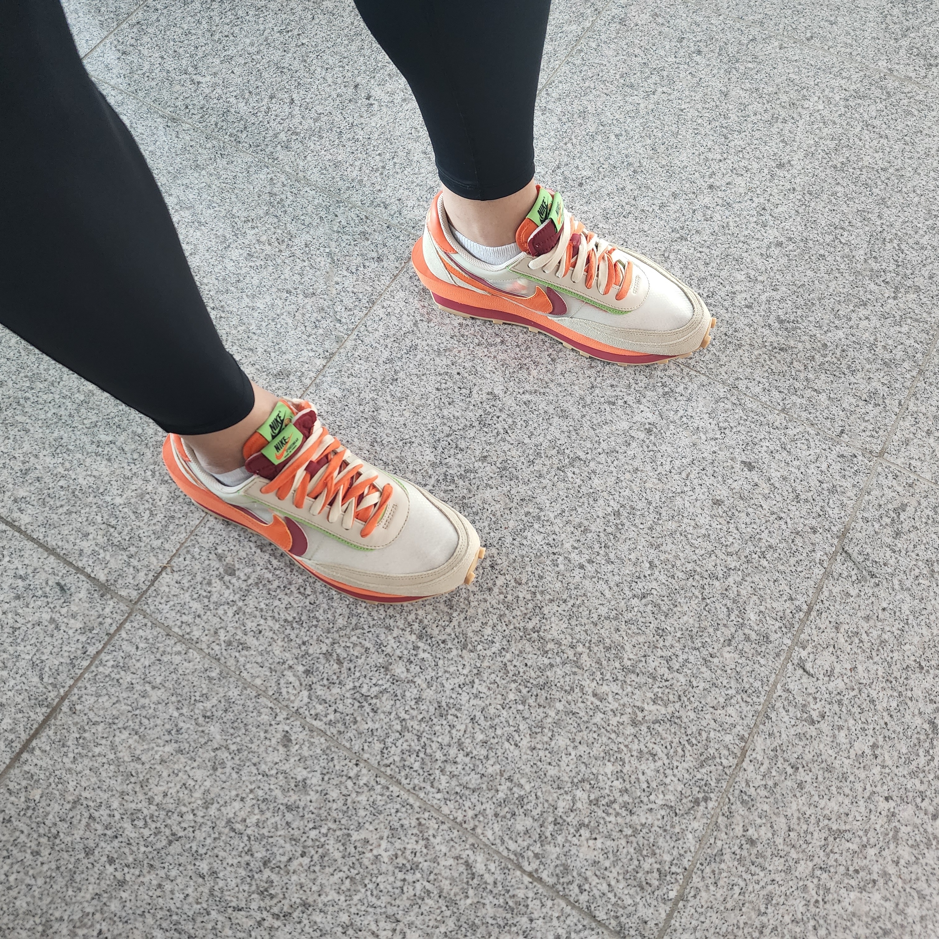 Nike x Sacai x Clot LDWaffle Orange Blaze 착용 스타일 - 1