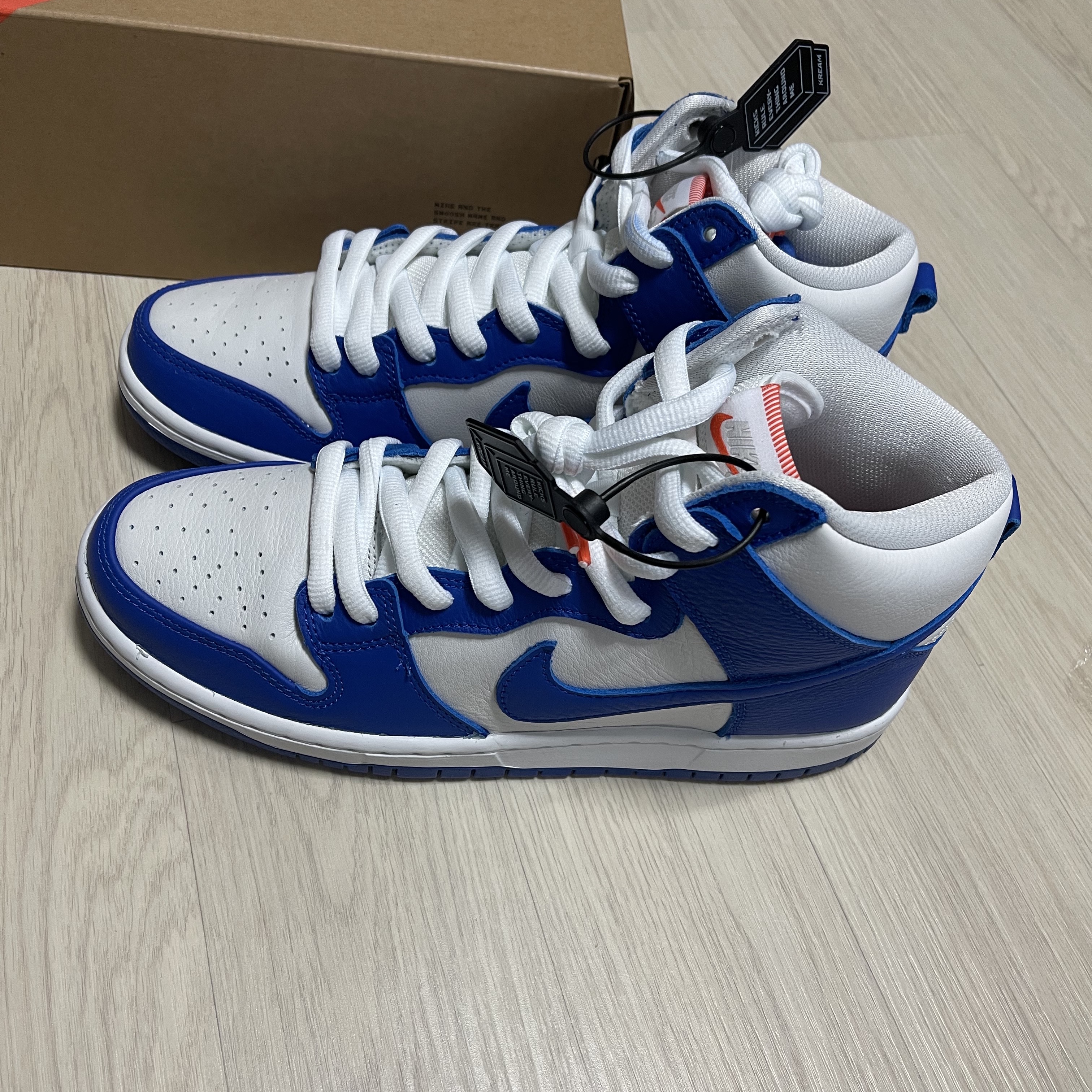 Nike SB Dunk High Pro ISO Kentucky 착용 스타일 - 2