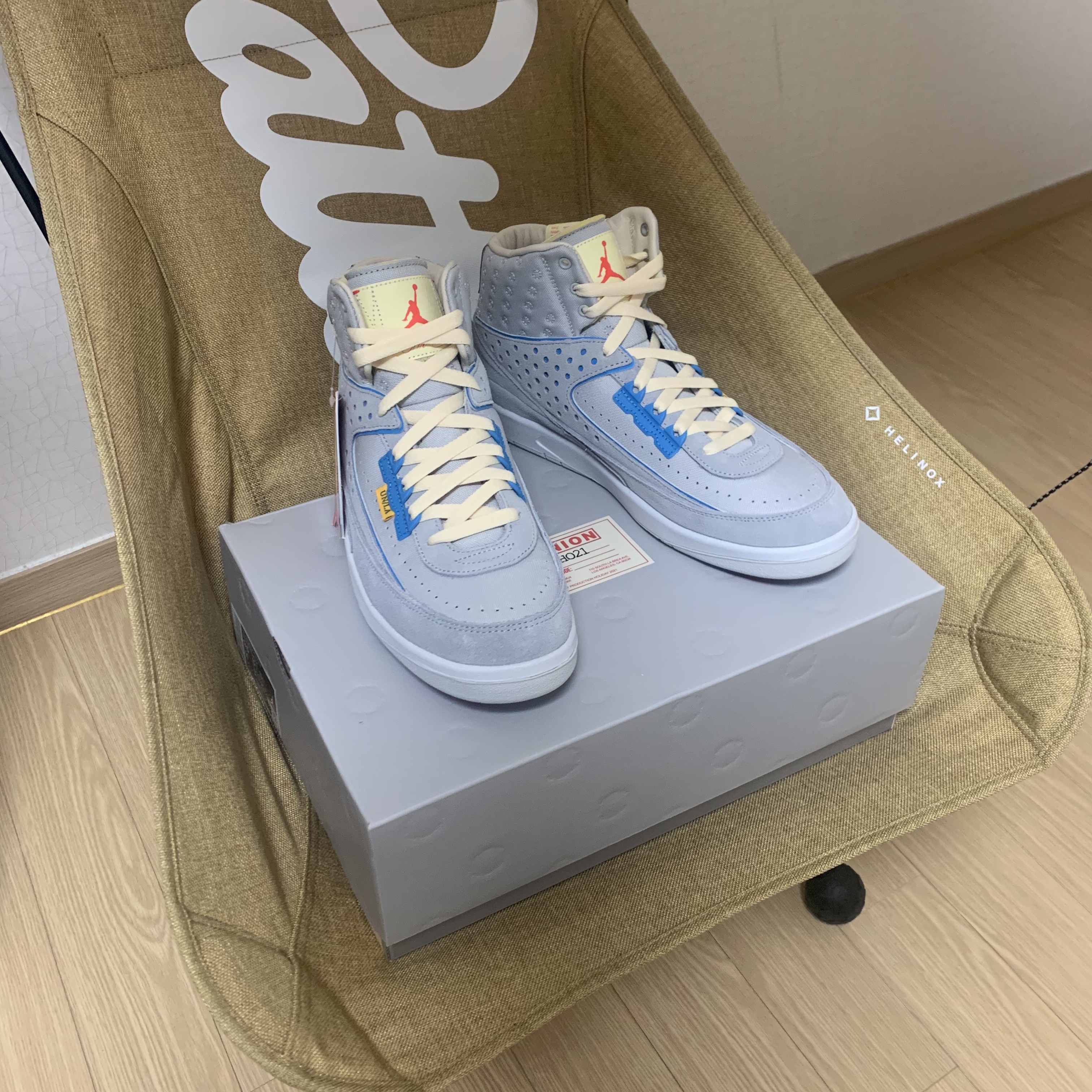 Jordan 2 x Union Retro SP Grey Fog, Helinox x Patta Chair 2 & Personal Shade 착용 스타일 - 2