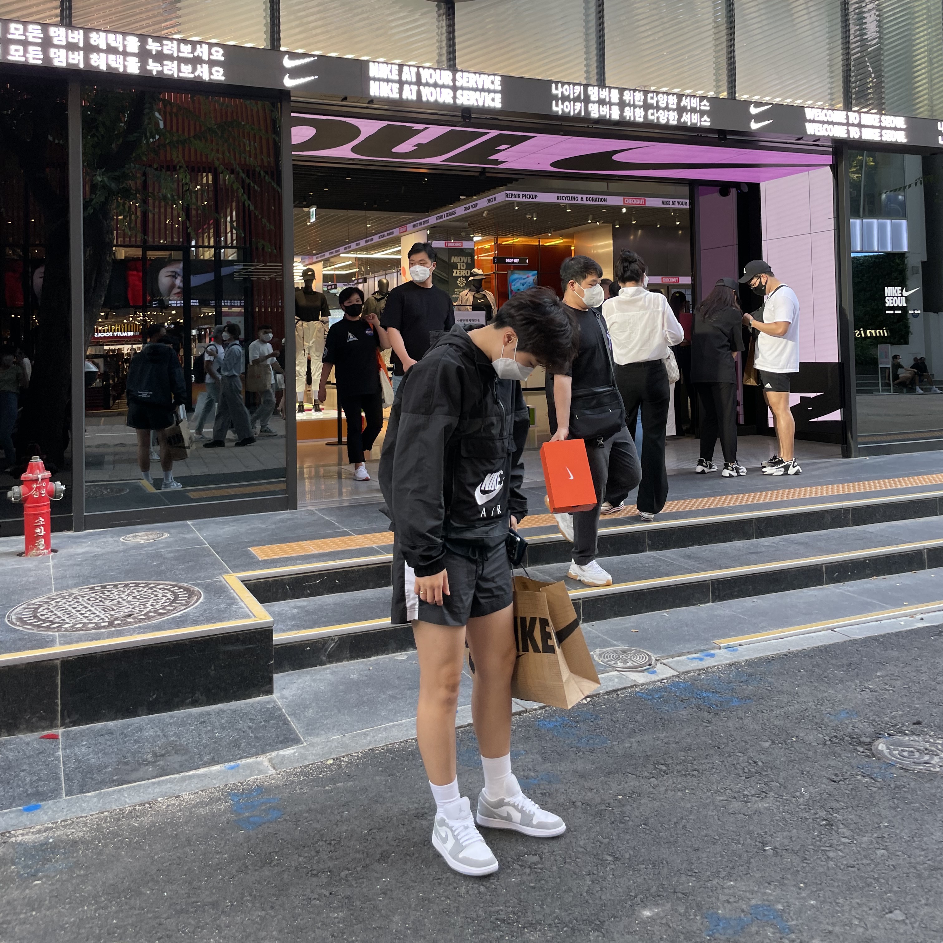 (W) Jordan 1 Low White Wolf Grey 착용 스타일