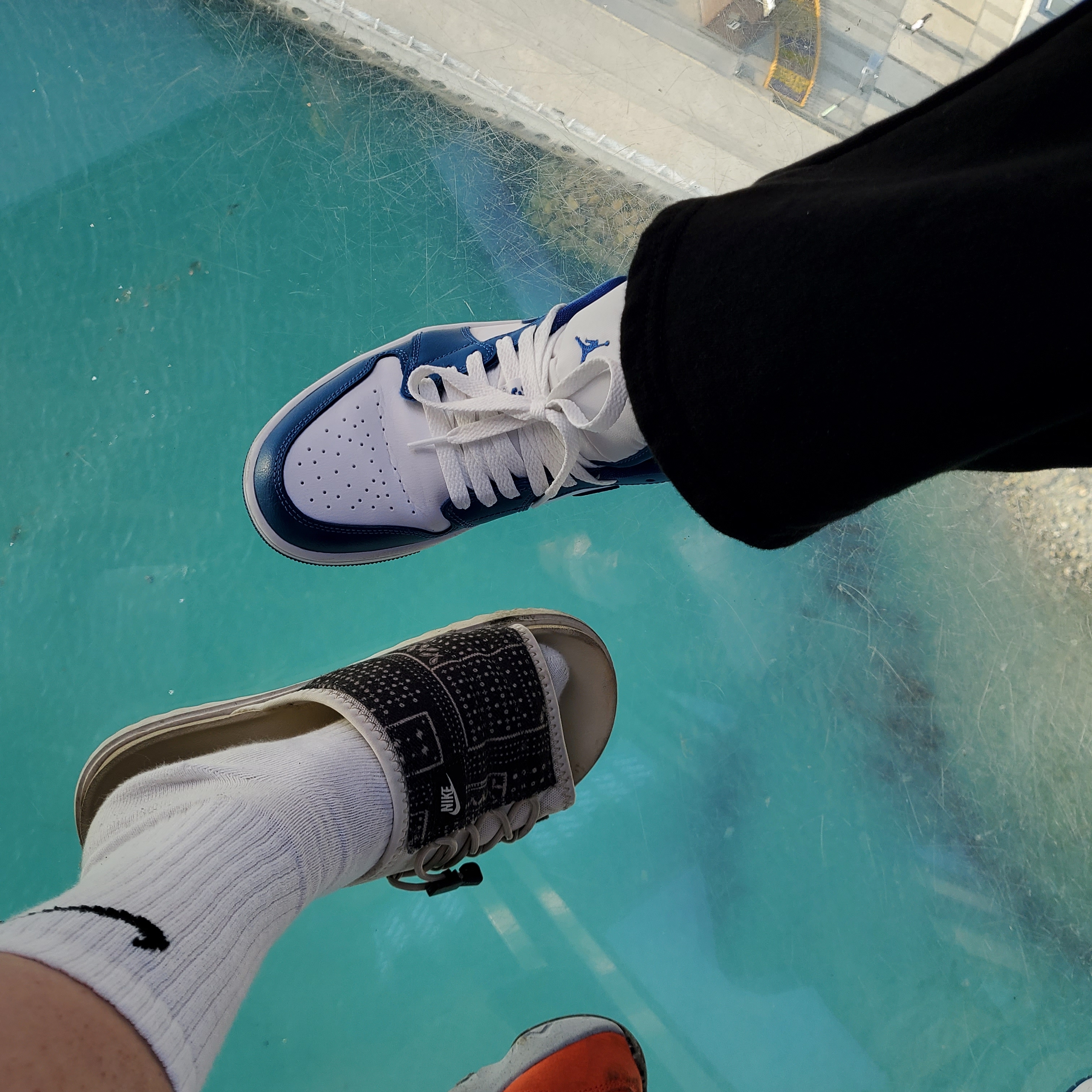 Nike Asuna Slide Pale Ivory Rattan, Nike x Sacai x Undercover LDWaffle Black Bright Citron 착용 스타일 - 2