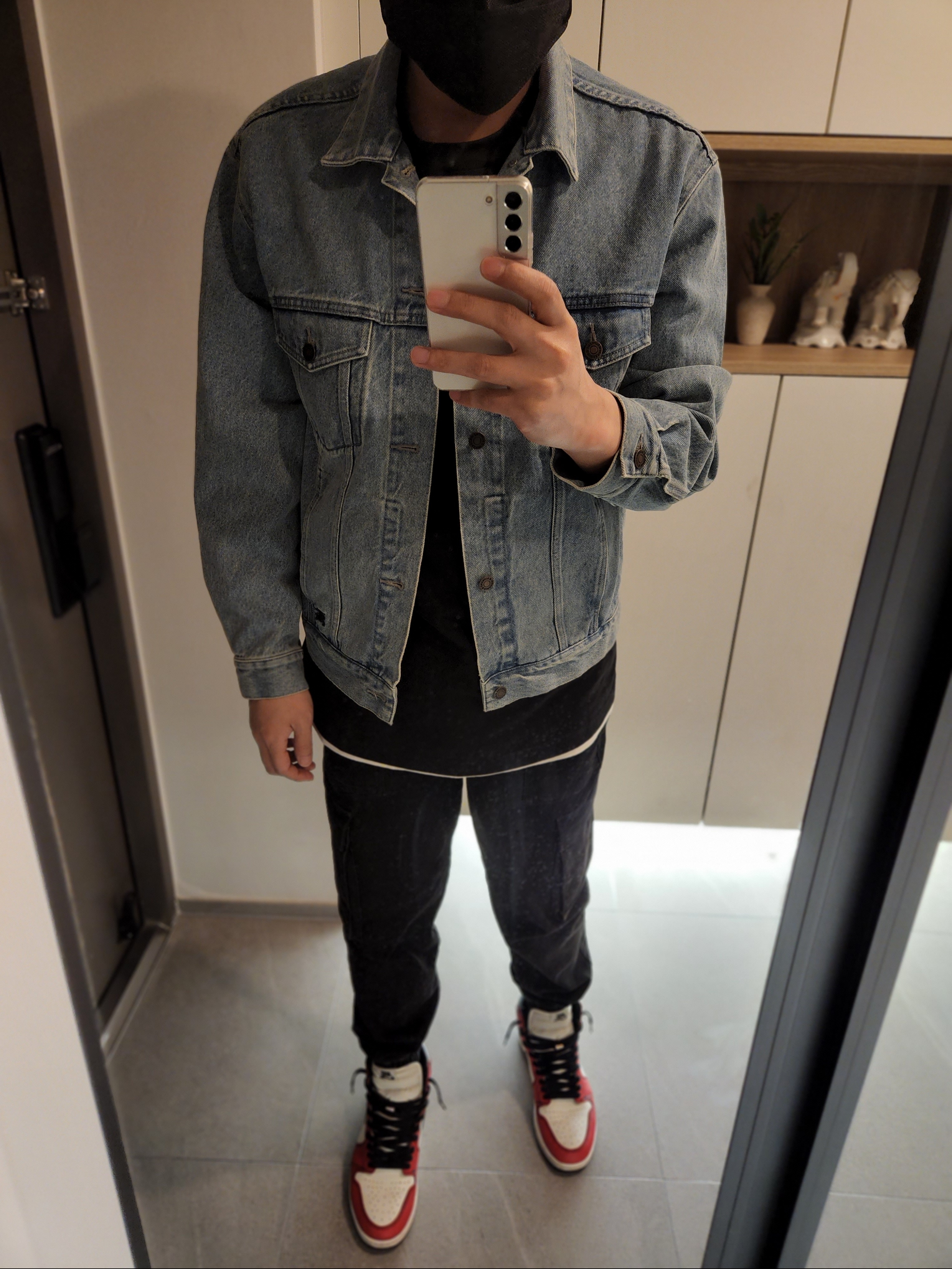 Supreme x Burberry Denim Trucker Jacket Washed Blue - 22SS, Jordan 1 Retro High OG Defiant SB LA to Chicago 착용 스타일 - 1