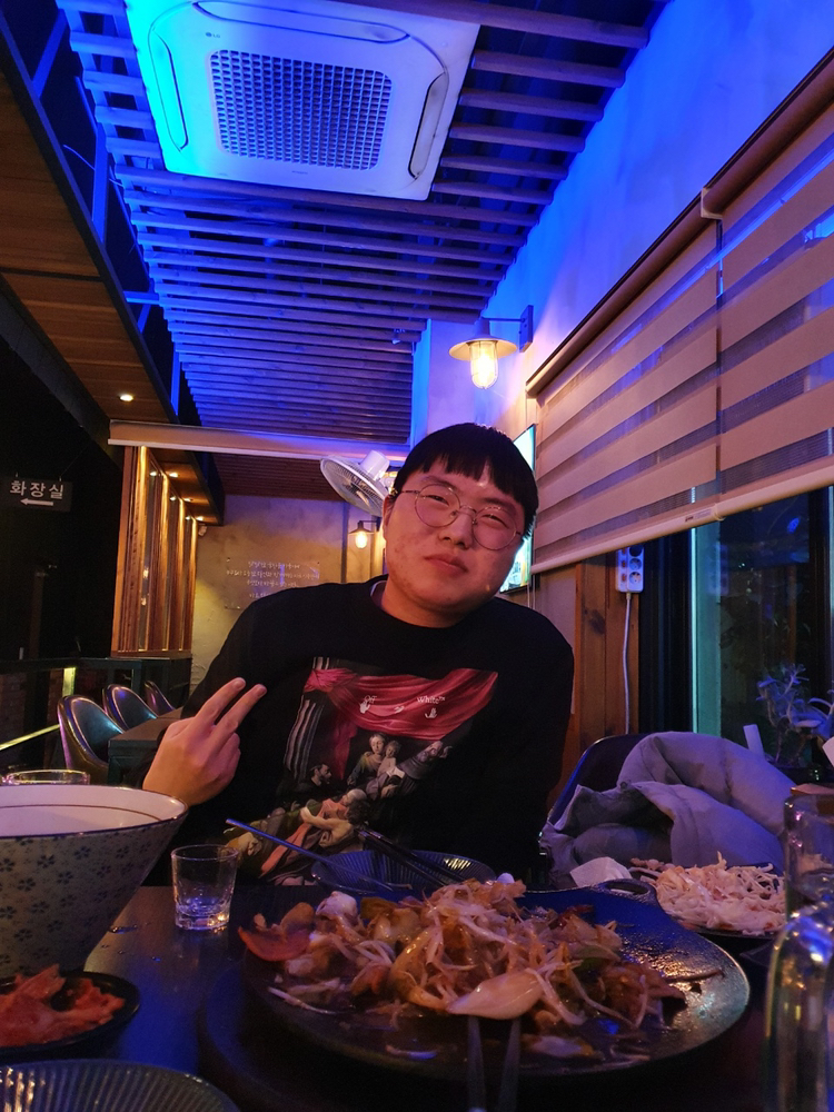 KREAM 프로필 이미지